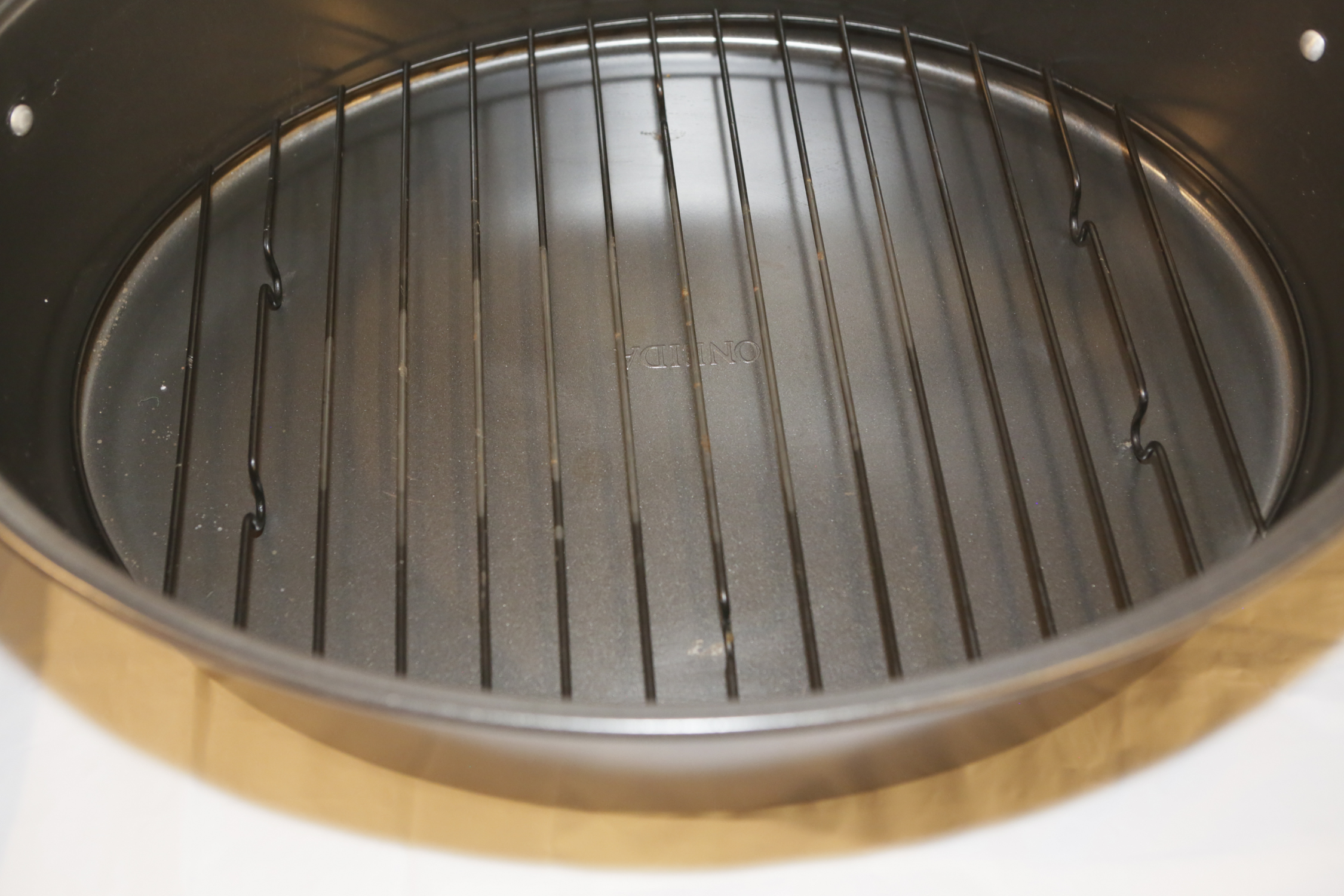 Oneida Gourmet Non-Stick Hi-Dome Covered Roaster with Rack