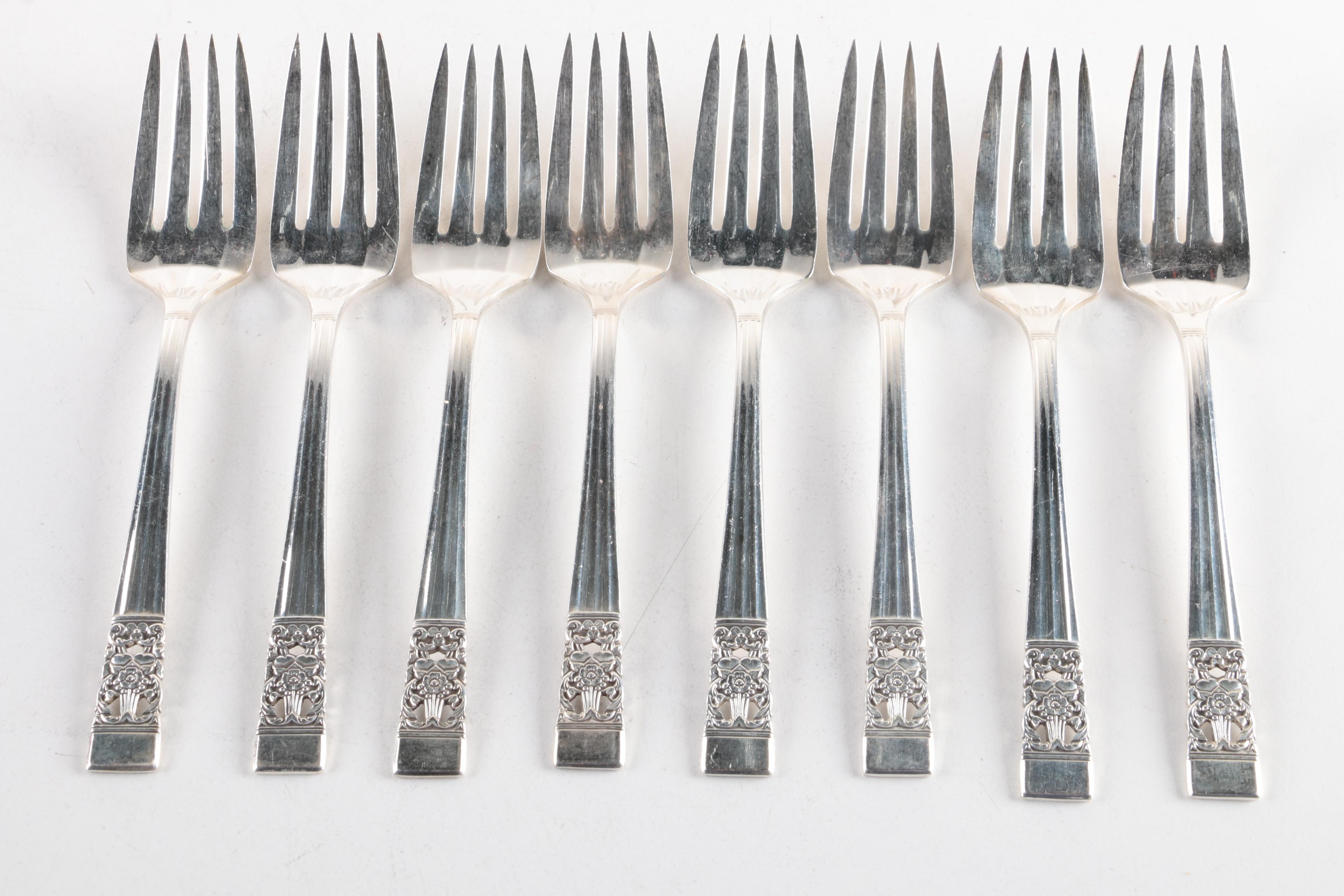Oneida Community "Coronation" Silver-Plated Flatware Set