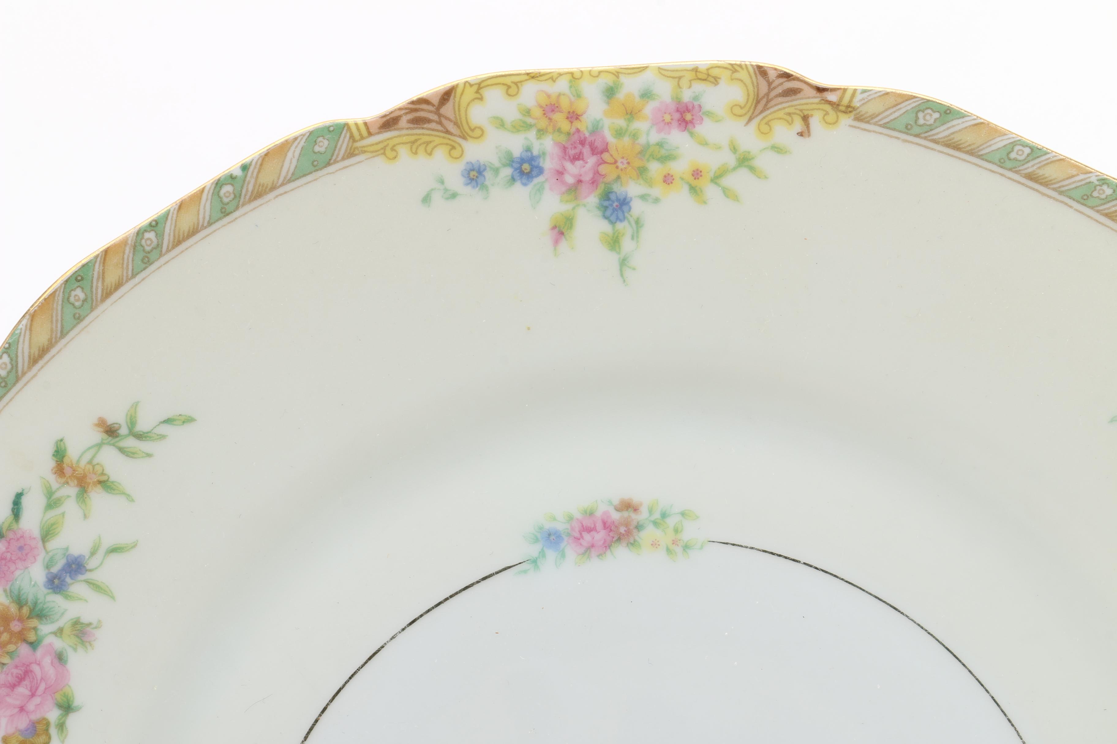 Black Knight "Leonora" Square Luncheon and Round Dinner Plates