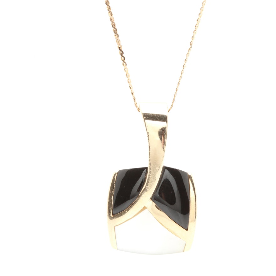 14K Yellow Gold Mother of Pearl and Black Onyx Inlay Pendant Necklace
