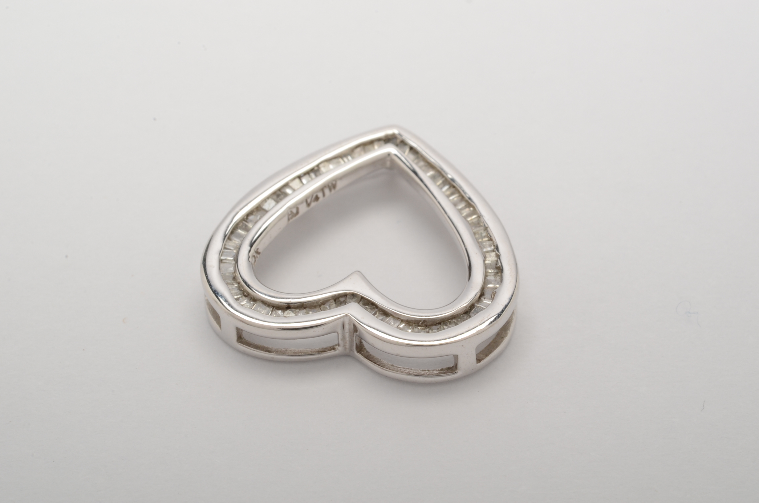 10K White Gold Diamond Heart-Shaped Pendant