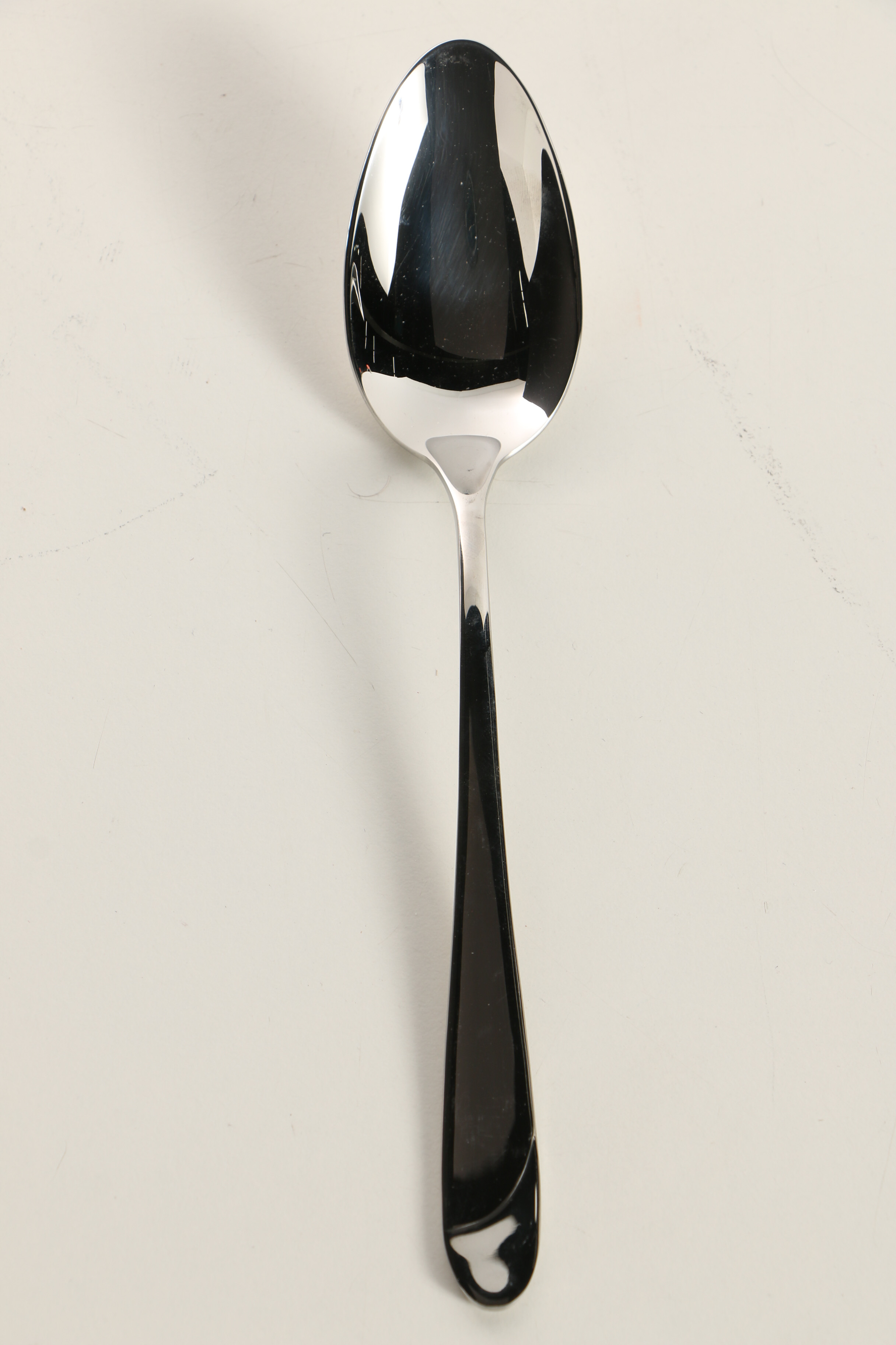 Oscar Tusquets Blanca "Victoria" Stainless Steel Dinnerware