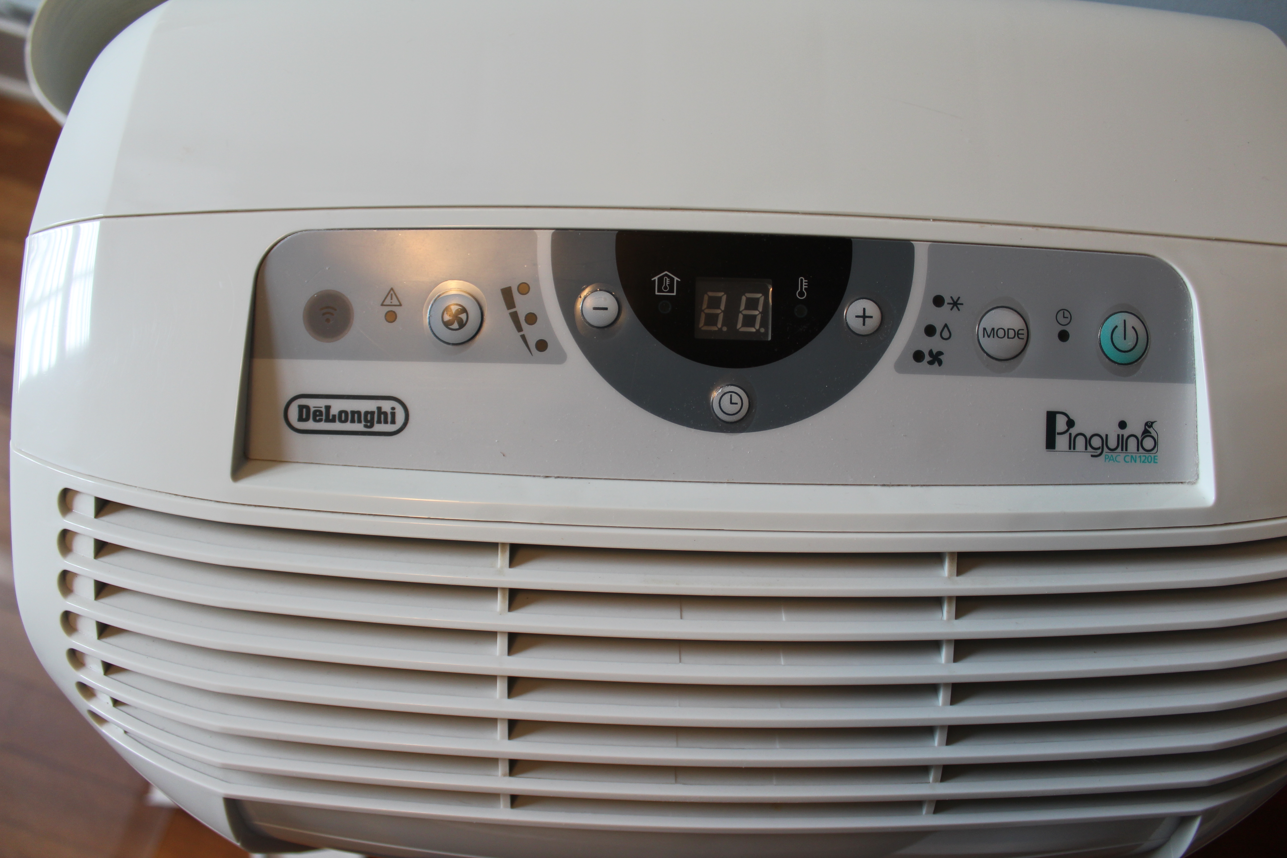 Portable DeLonghi Air Conditioning Unit
