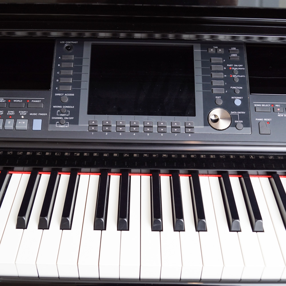 Yamaha Clavinova Electronic Baby Grand Piano