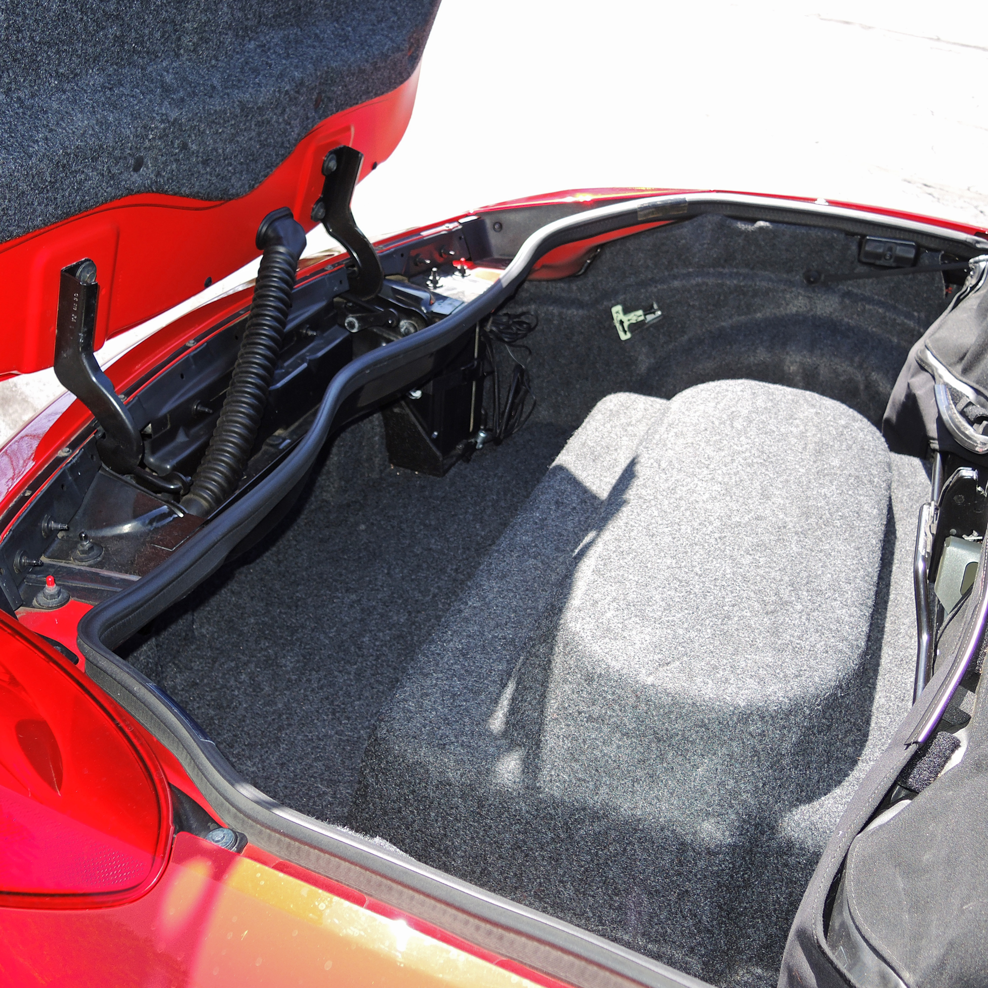 2006 Red Pontiac Solstice Convertible