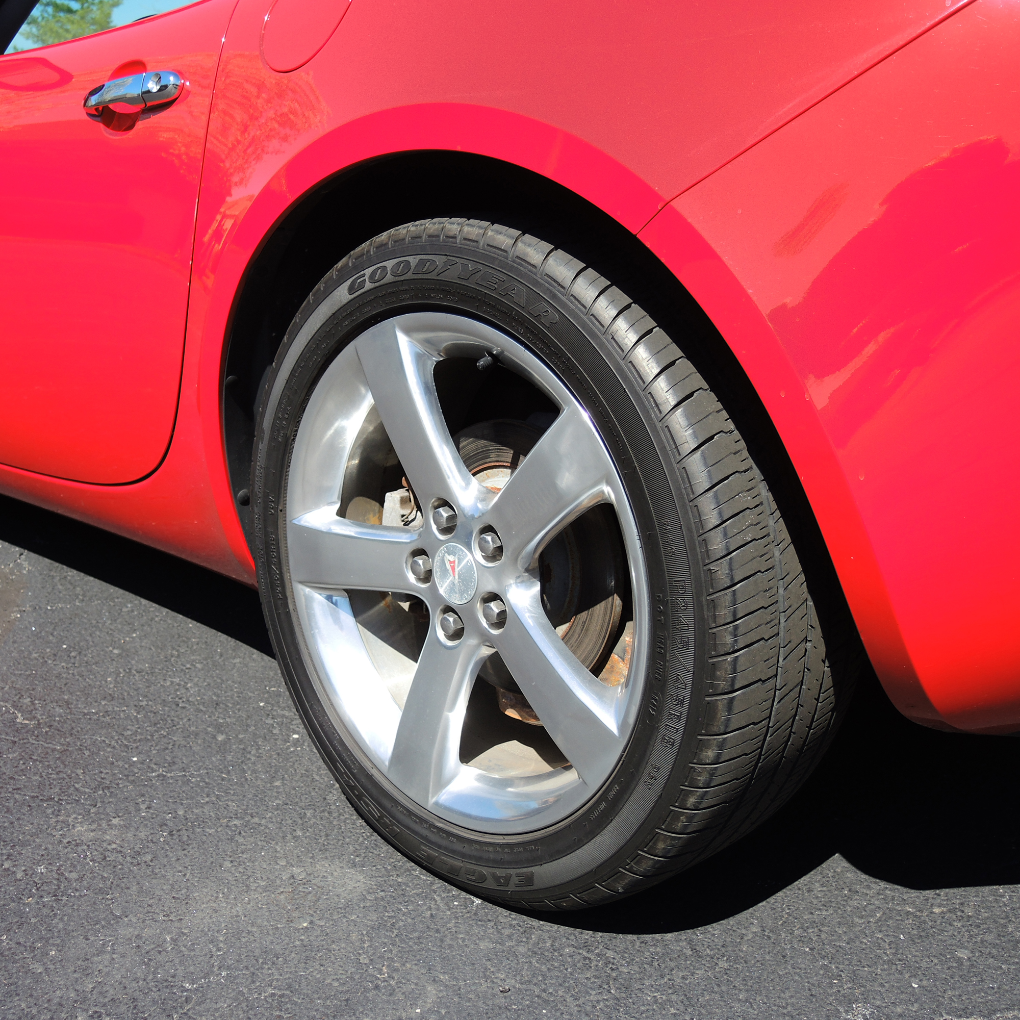 2006 Red Pontiac Solstice Convertible