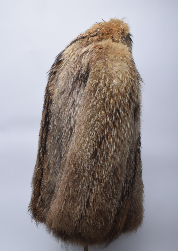 Women's Lumi Tanuki Fur Coat