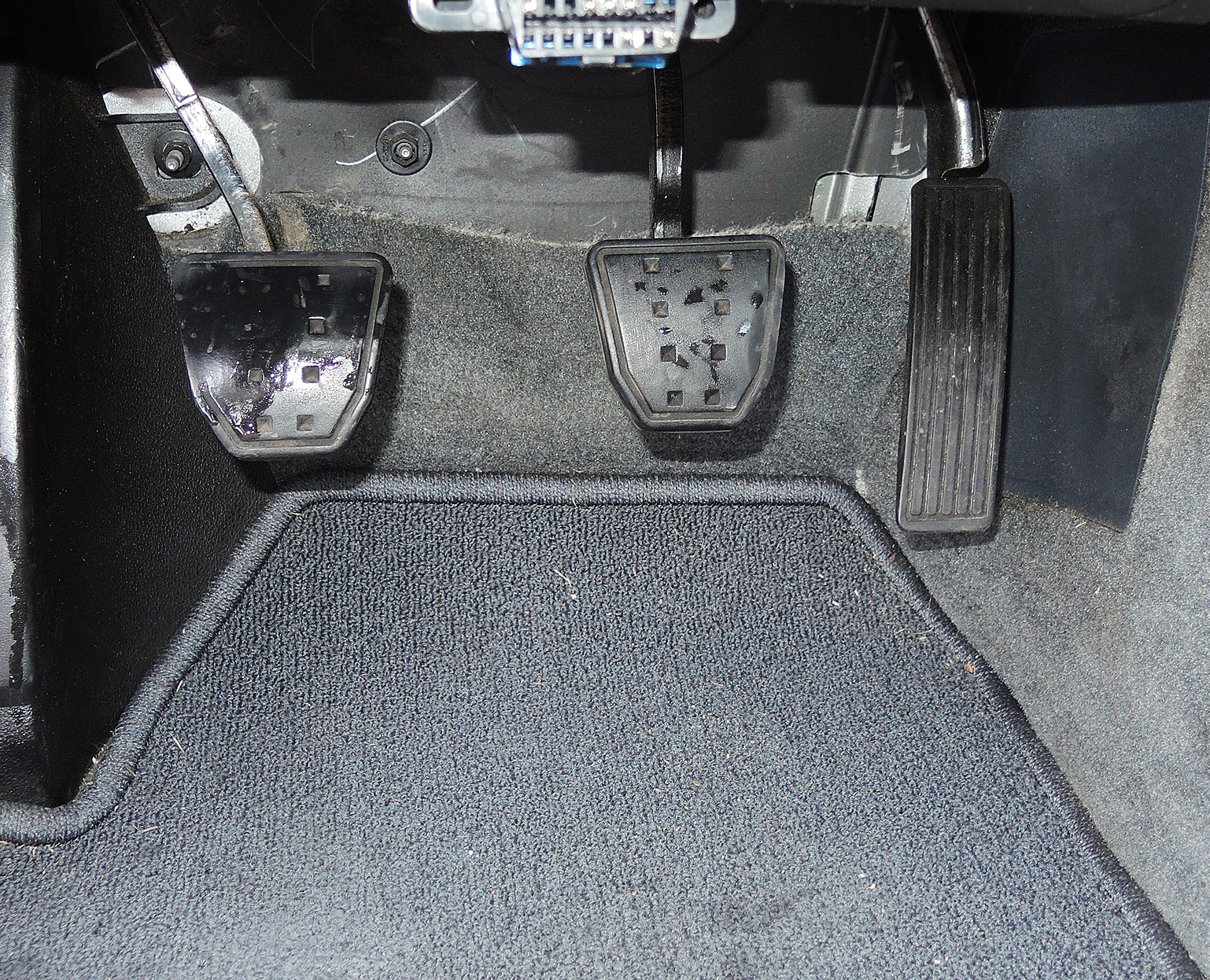 2006 Red Pontiac Solstice Convertible