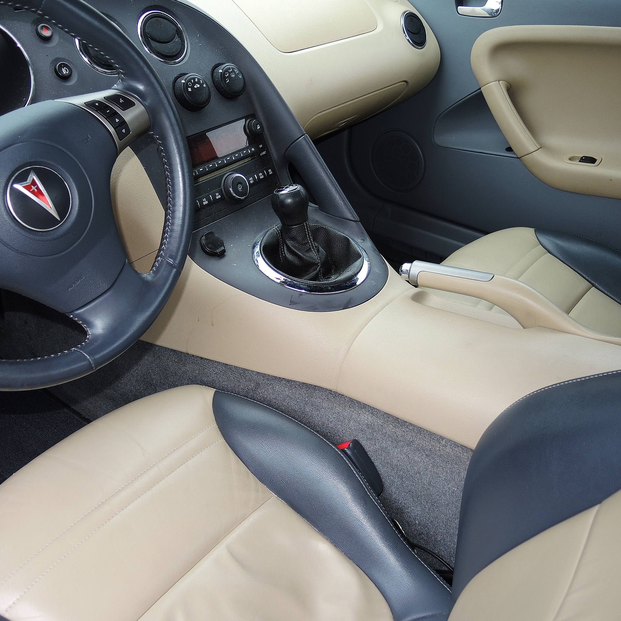 2006 Red Pontiac Solstice Convertible