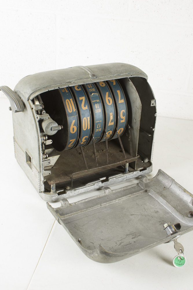 Vintage "Reel 21" Blackjack Machine