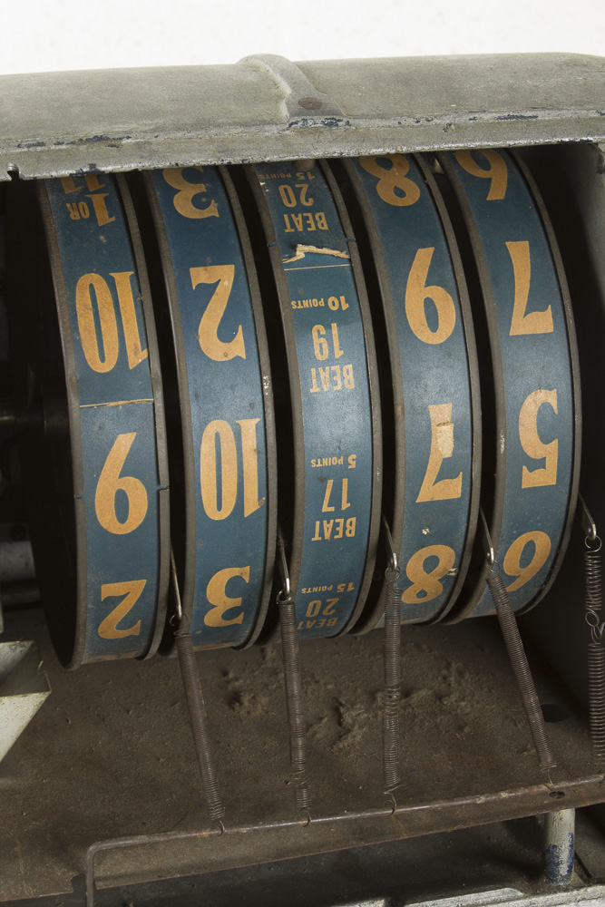 Vintage "Reel 21" Blackjack Machine