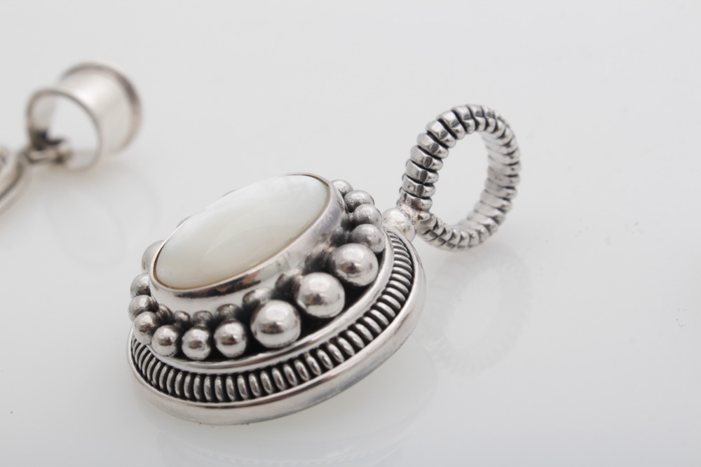 Suarti Bali Sterling Silver Mother of Pearl Pendants and Ring