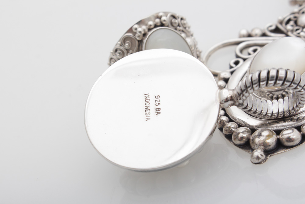 Suarti Bali Sterling Silver Mother of Pearl Pendants and Ring