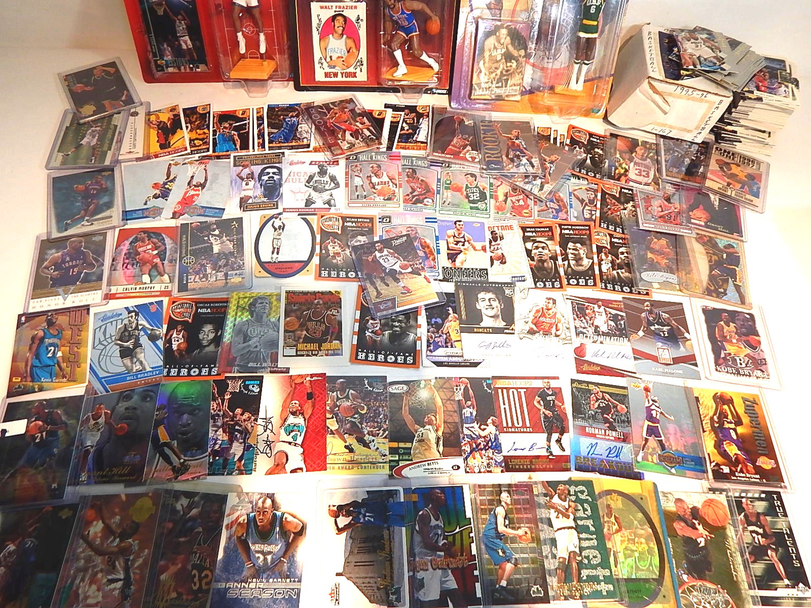 NBA Basketball Collection with Cards, Autographs, RC's, Stars, Starting Lineups