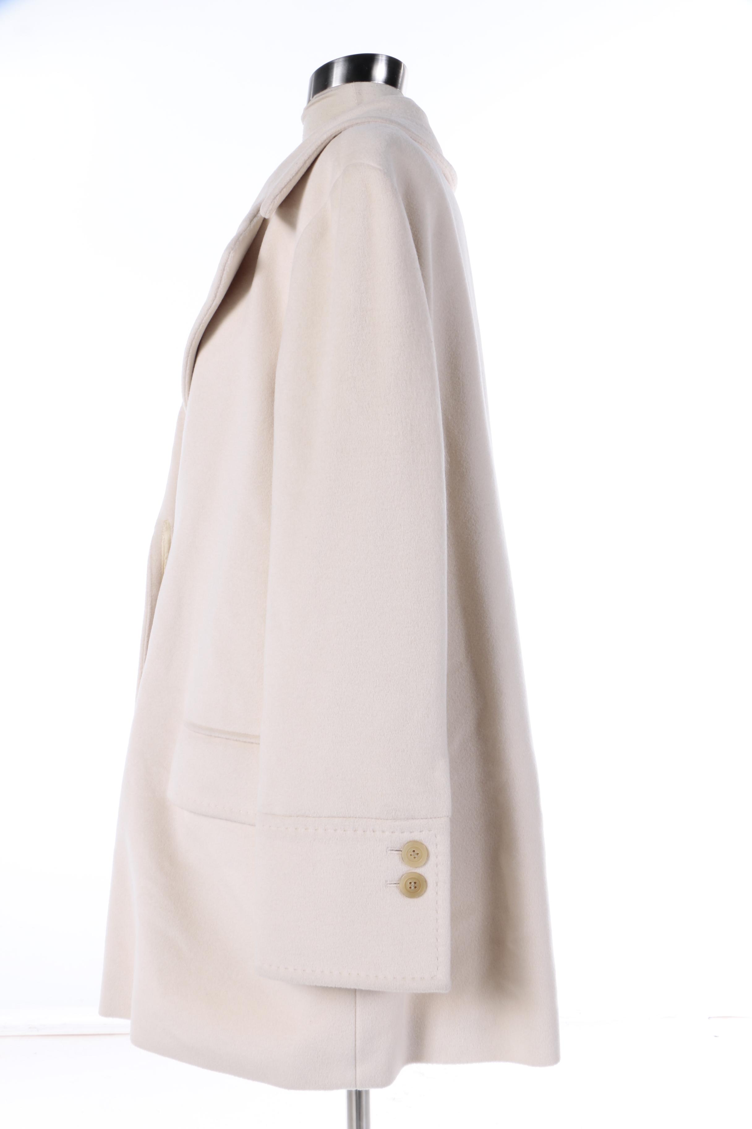 Women's Louis Fèraud Off-White Wool Coat