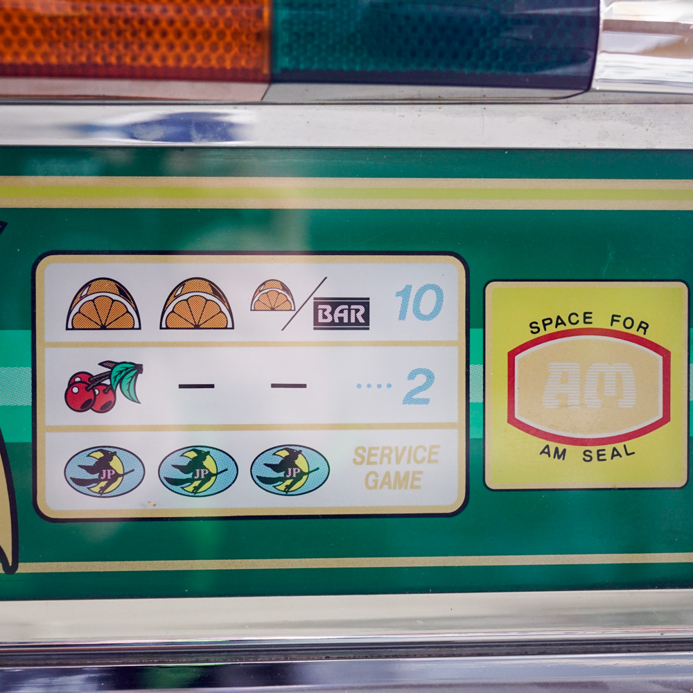 "Pulsar Extra" Slot Machine