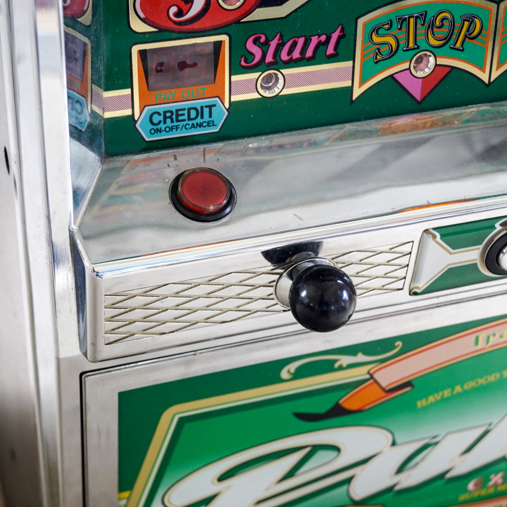 "Pulsar Extra" Slot Machine