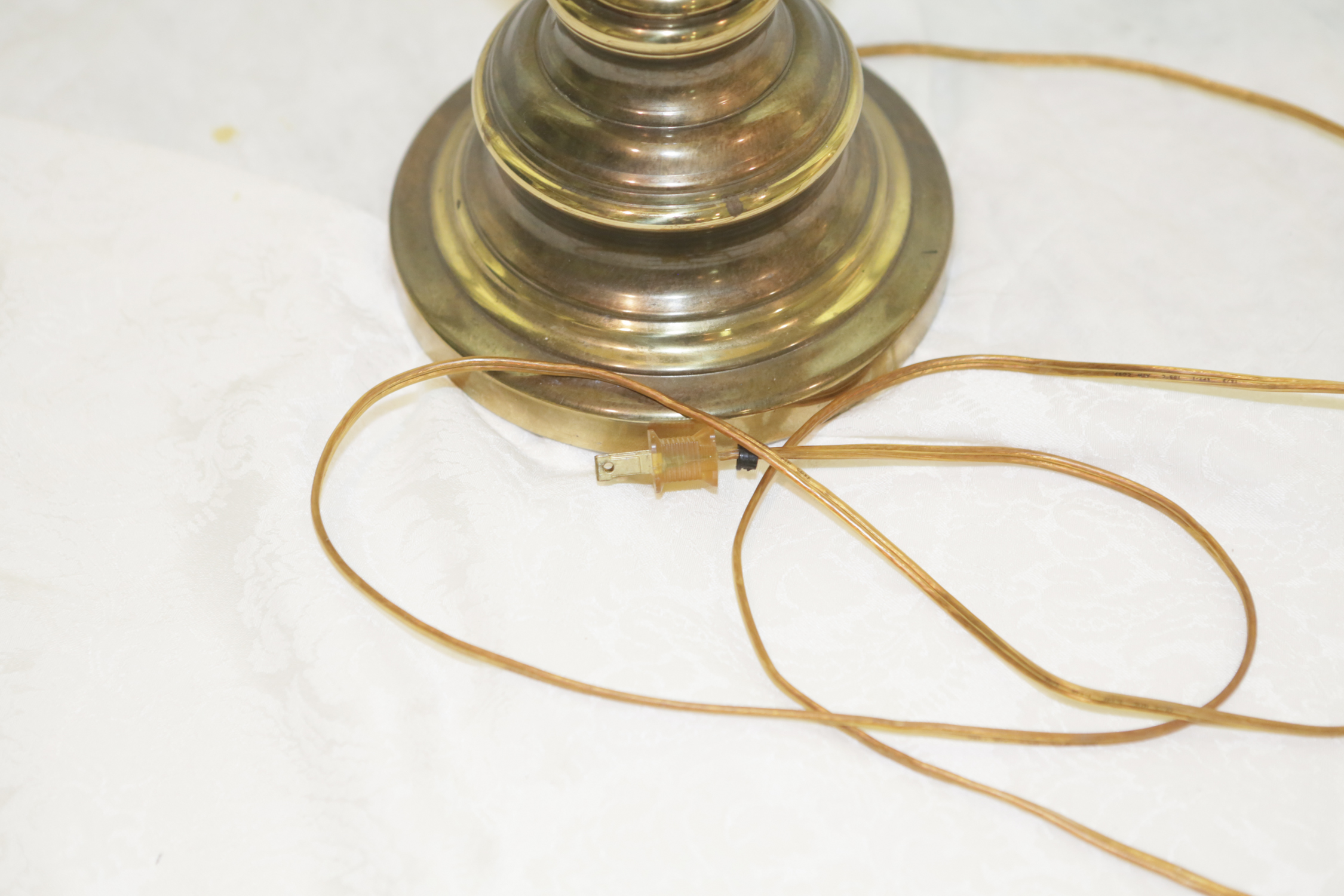 Vintage Gold Tone Table Lamp