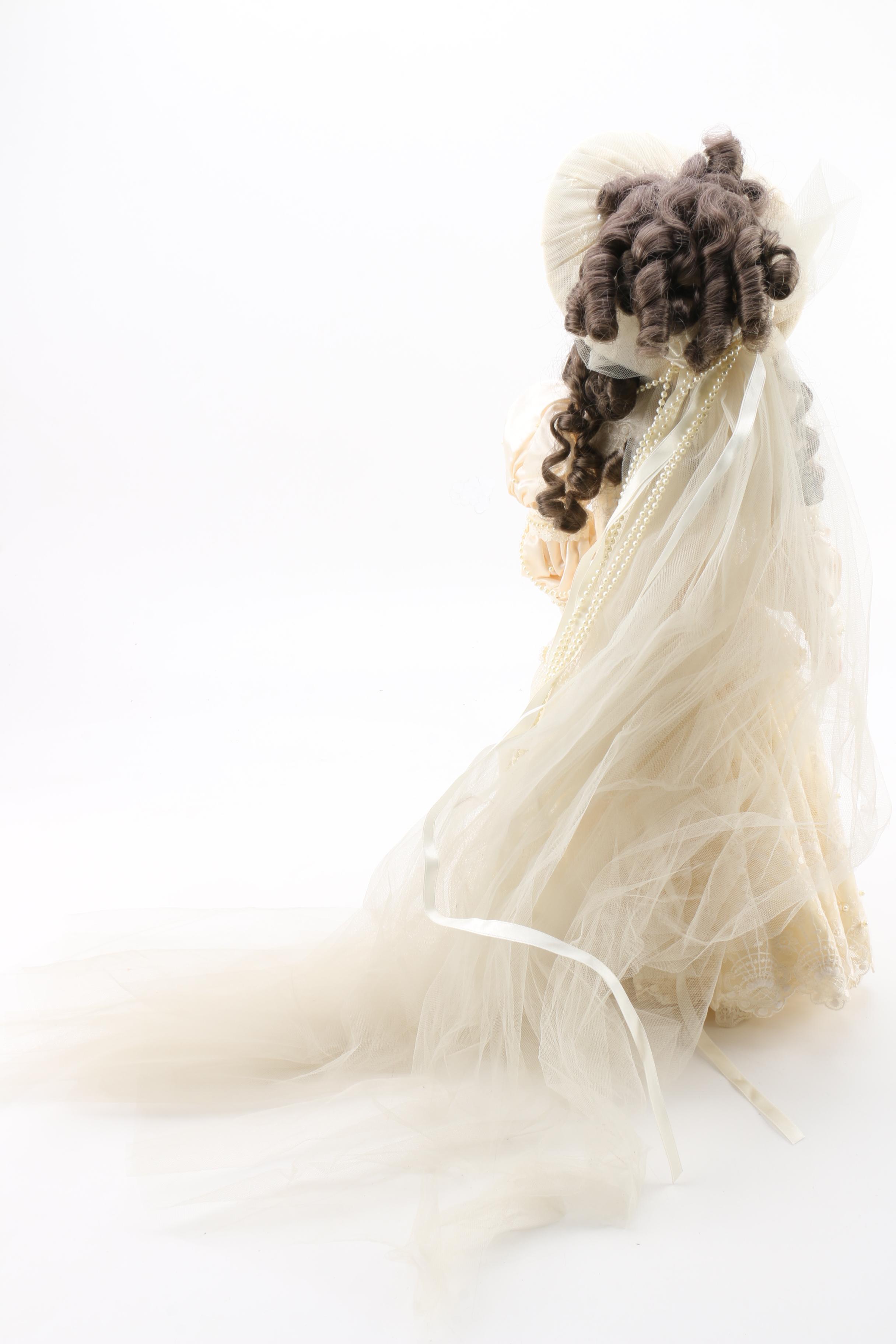 Franklin Heirloom "Bébé Bru Victorian Bride" Porcelain Doll