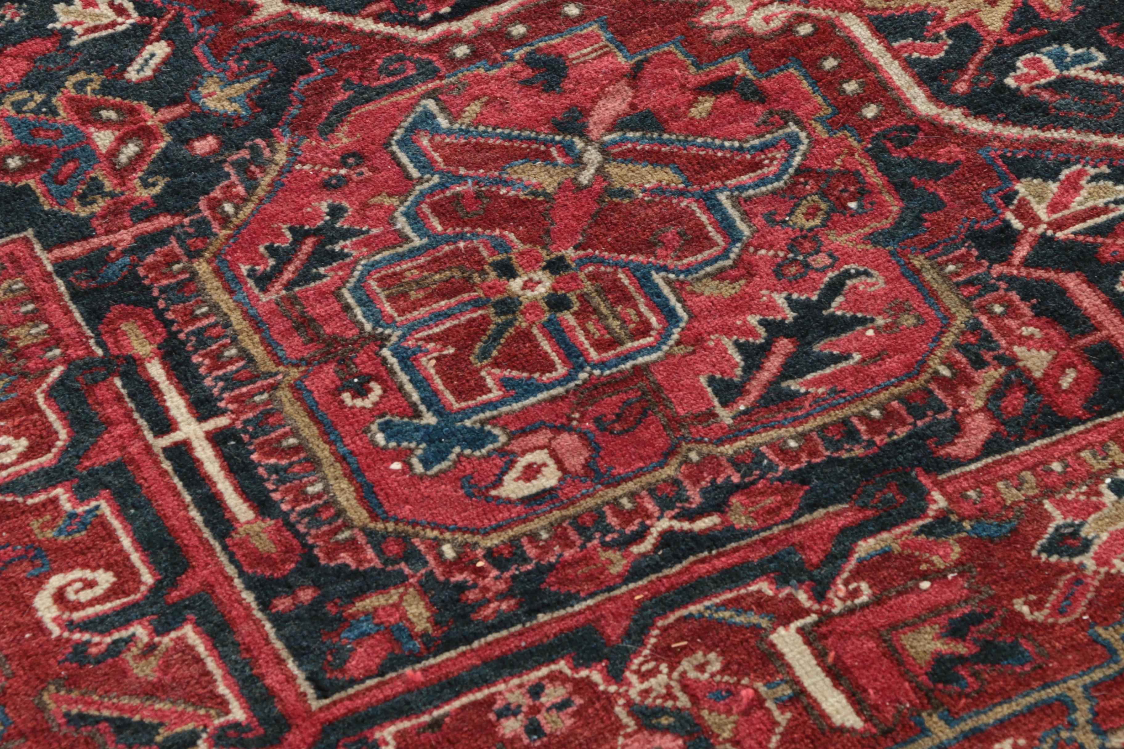 Hand-Knotted Persian Heriz Serapi Wool Room Sized Rug