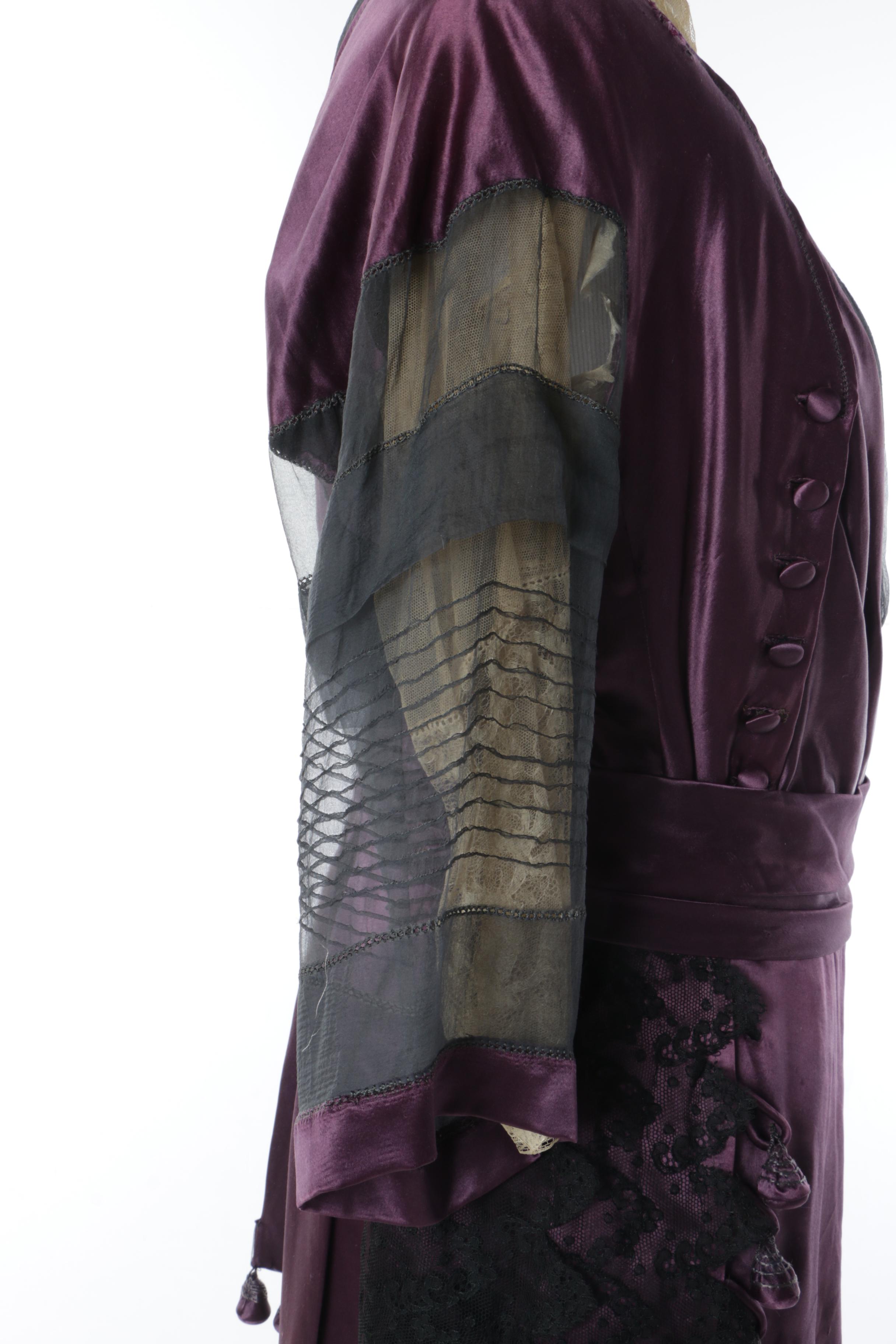 Women's Circa 1910 Early Edwardian Plum and Black Silk Gown Trimmed in Lace