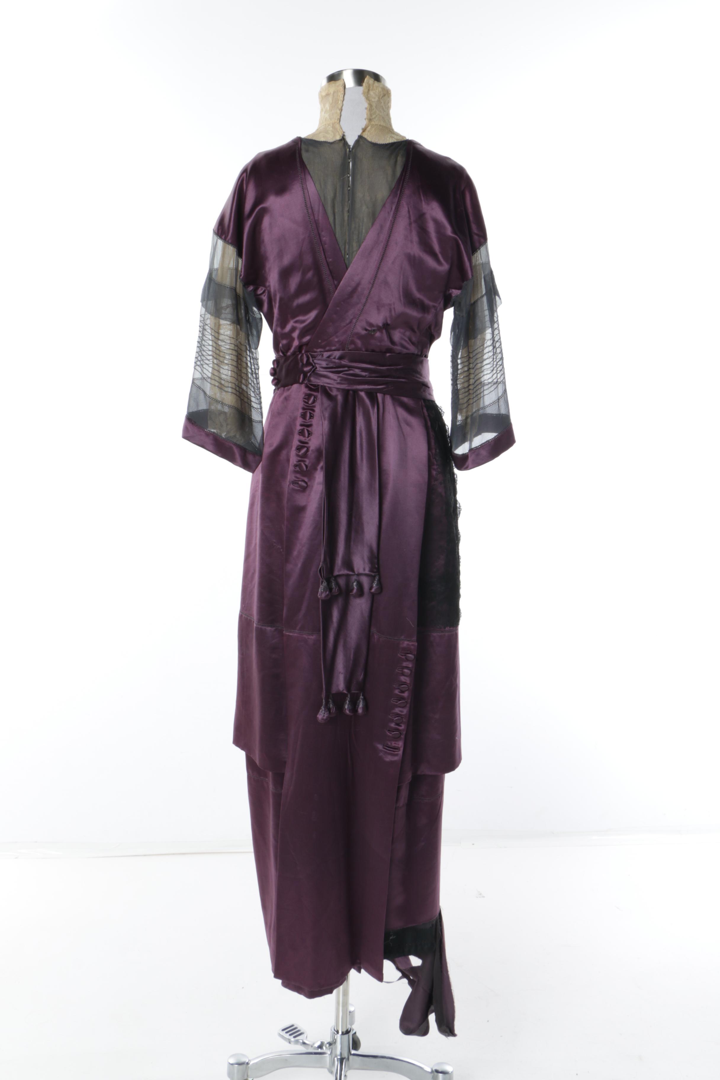 Women's Circa 1910 Early Edwardian Plum and Black Silk Gown Trimmed in Lace