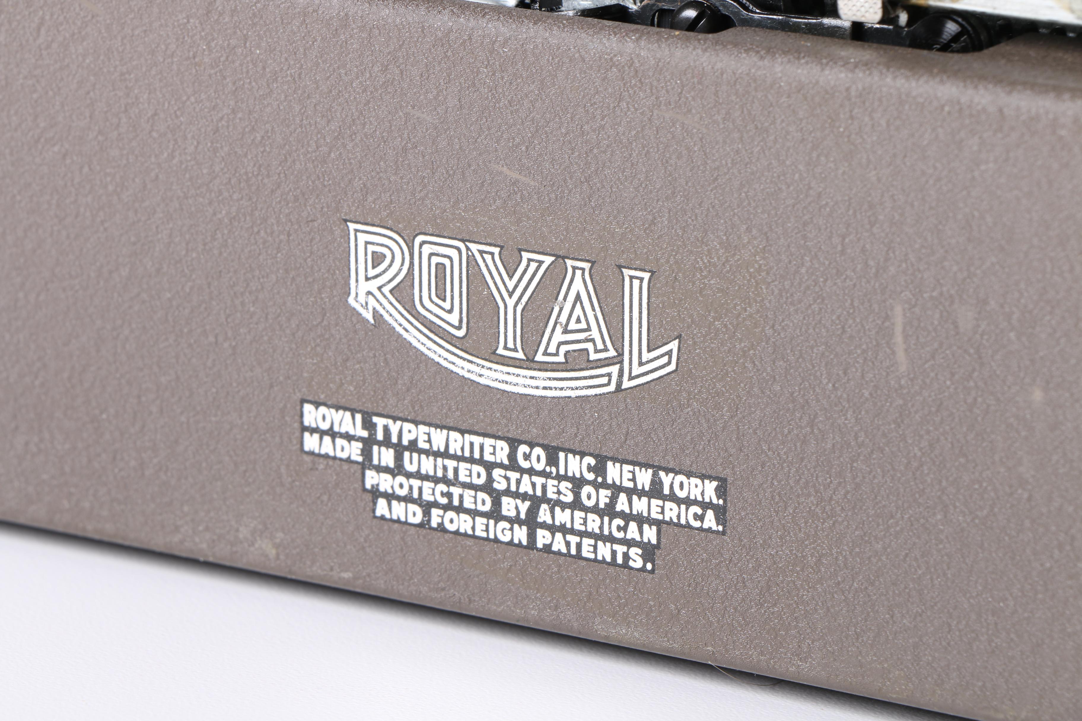 Vintage Royal "Quiet de Luxe" Typewriter with Hard-Shell Case