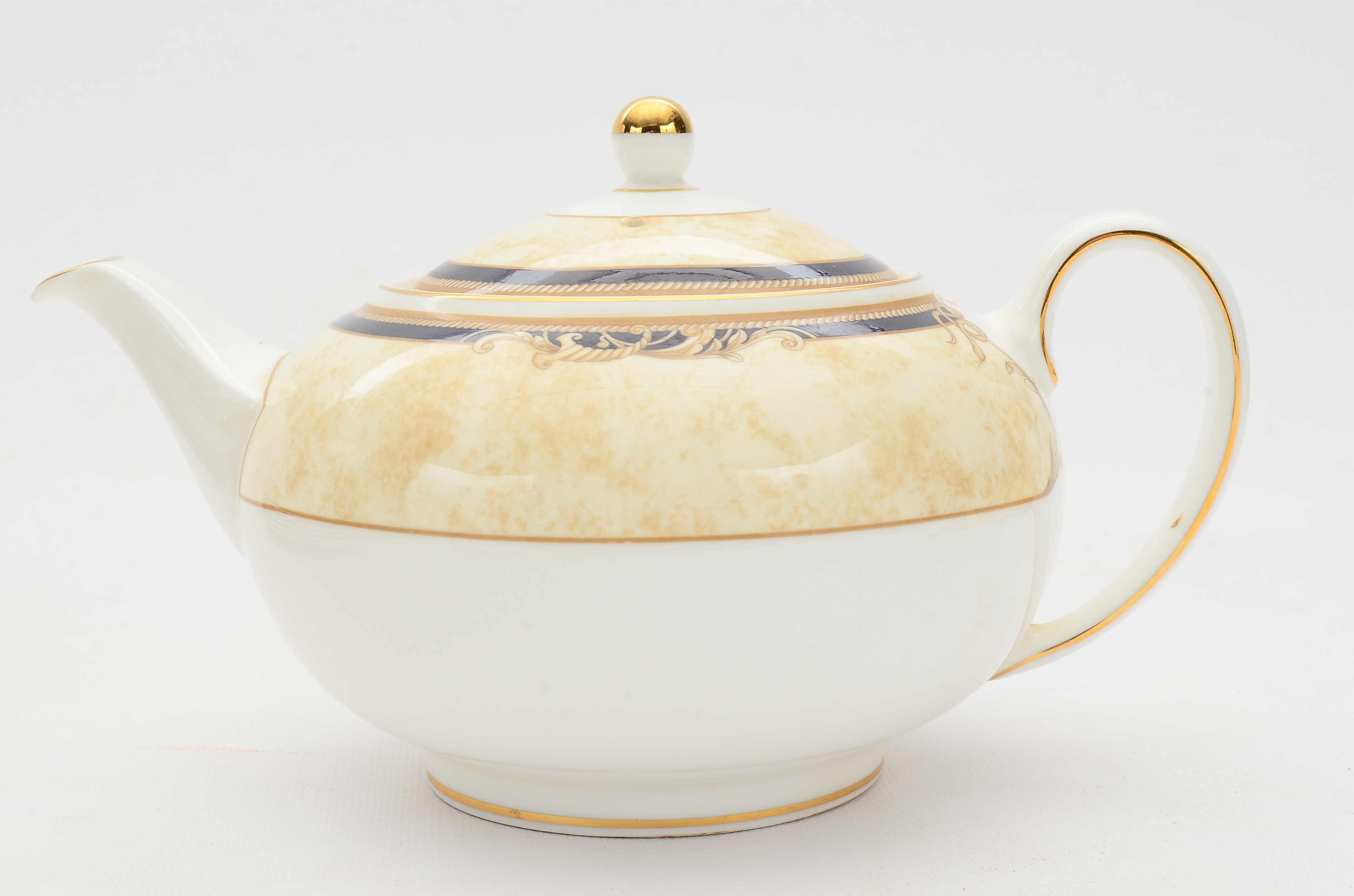 Wedgwood "Cornucopia" China Set