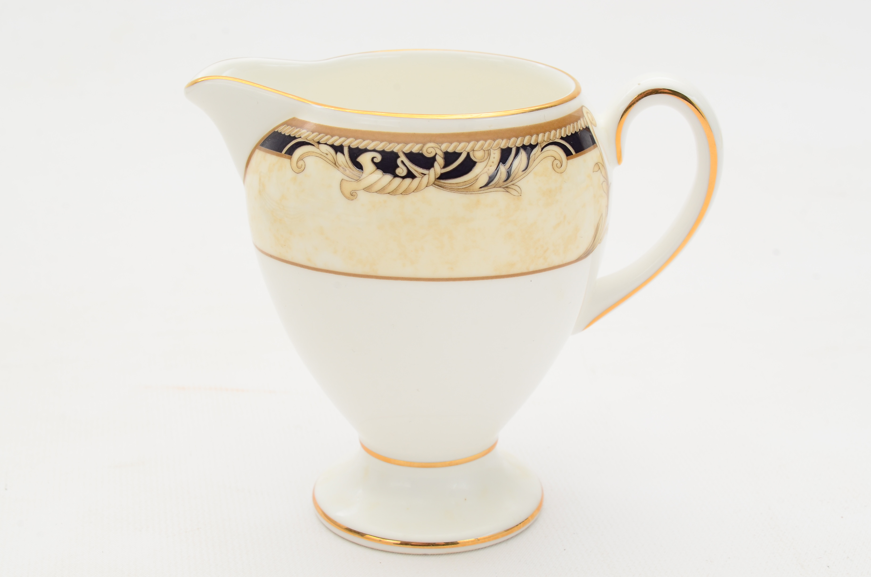 Wedgwood "Cornucopia" China Set