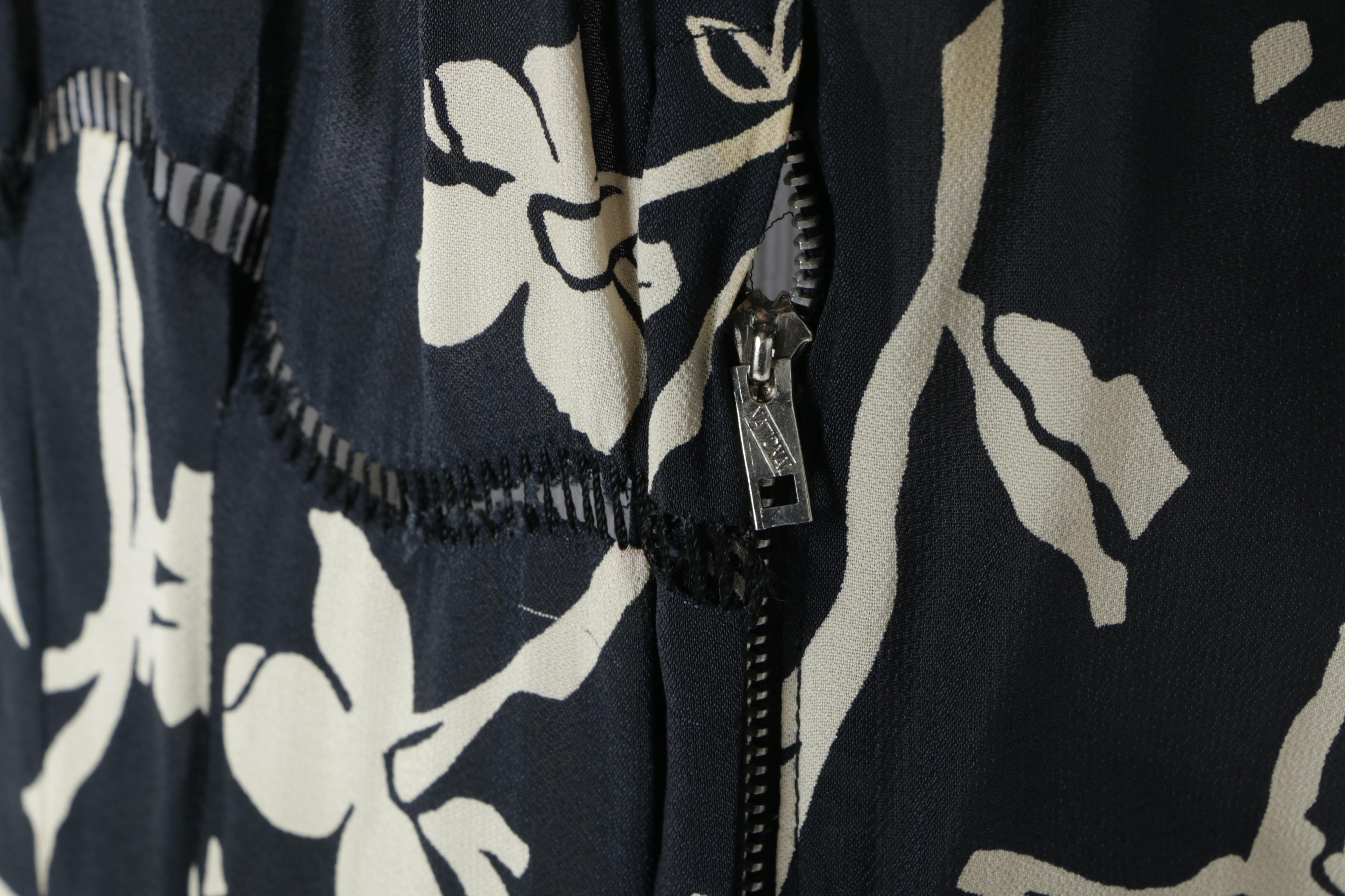 Circa 1950s Vintage Floral Print Day Dress