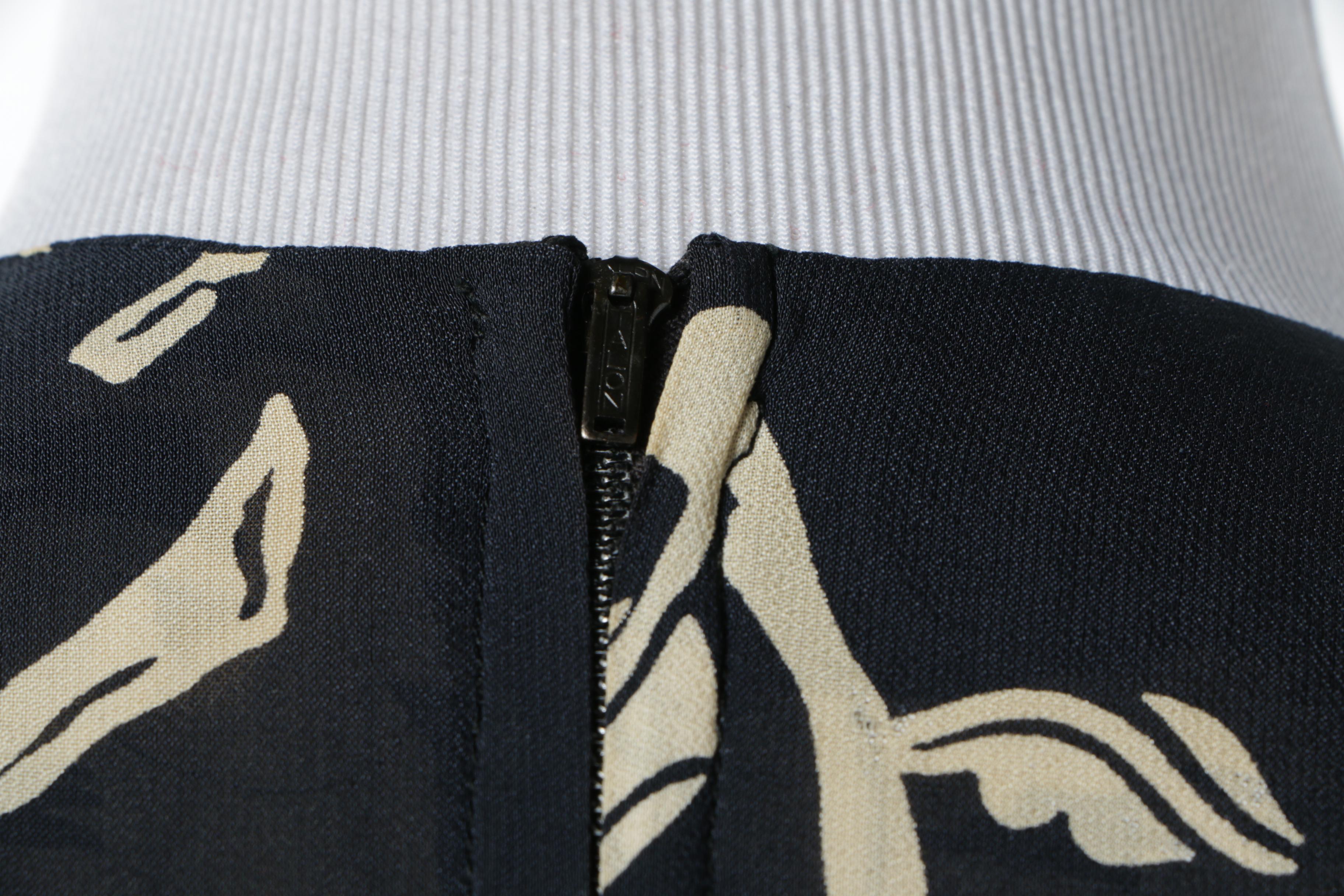 Circa 1950s Vintage Floral Print Day Dress