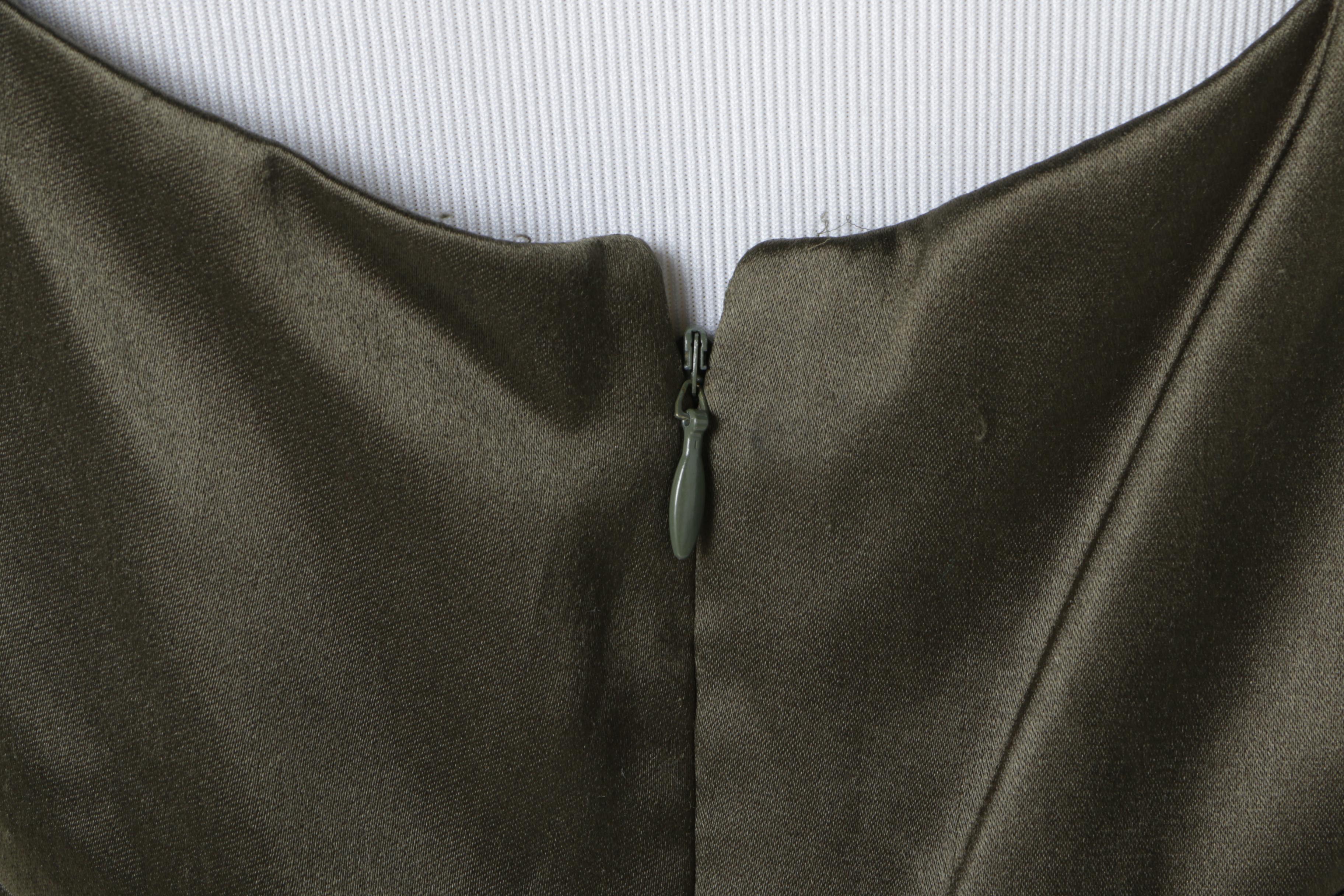 Vera Wang Olive Green Silk Sleeveless Evening Sample Dress