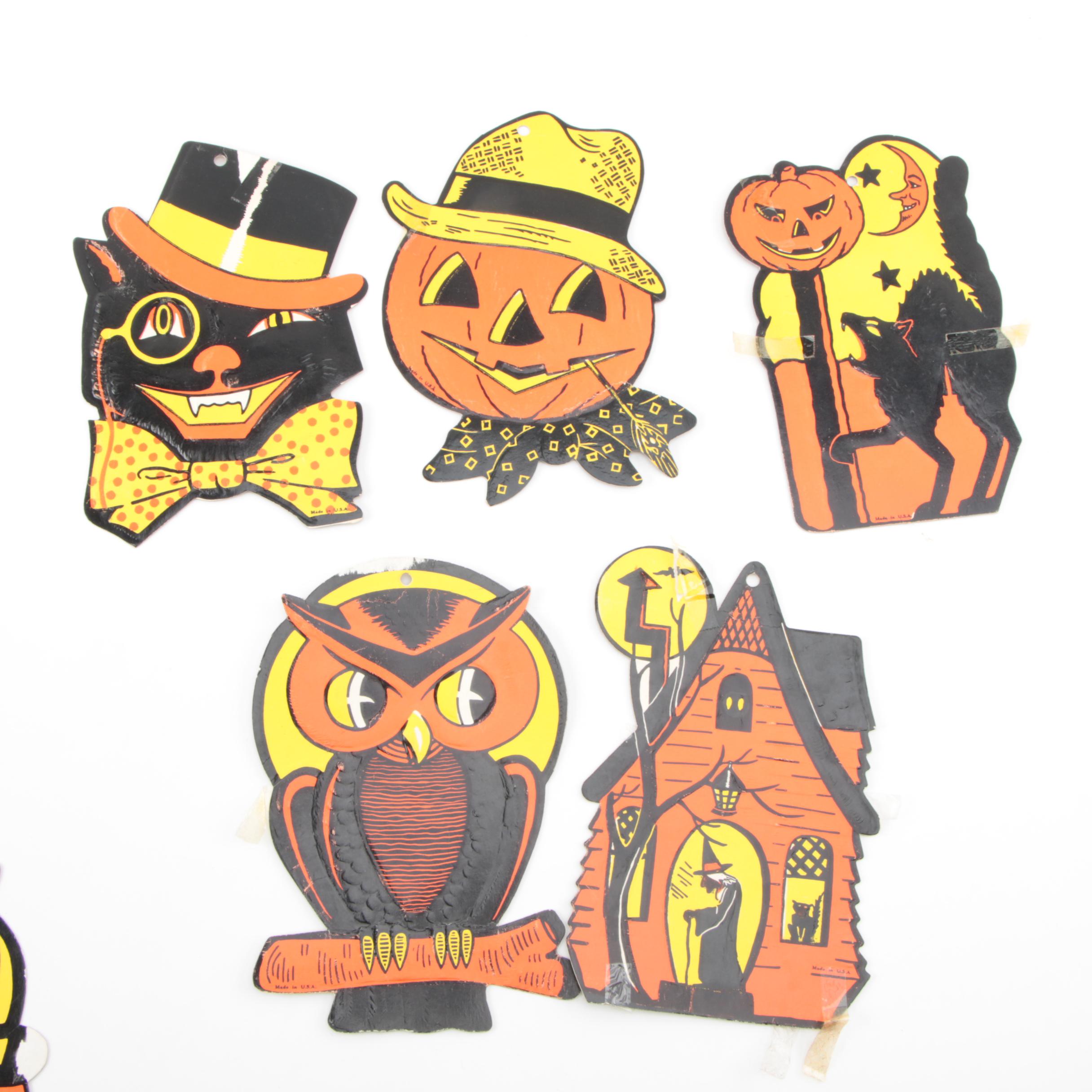 Halloween Paper and Cardboard Decor