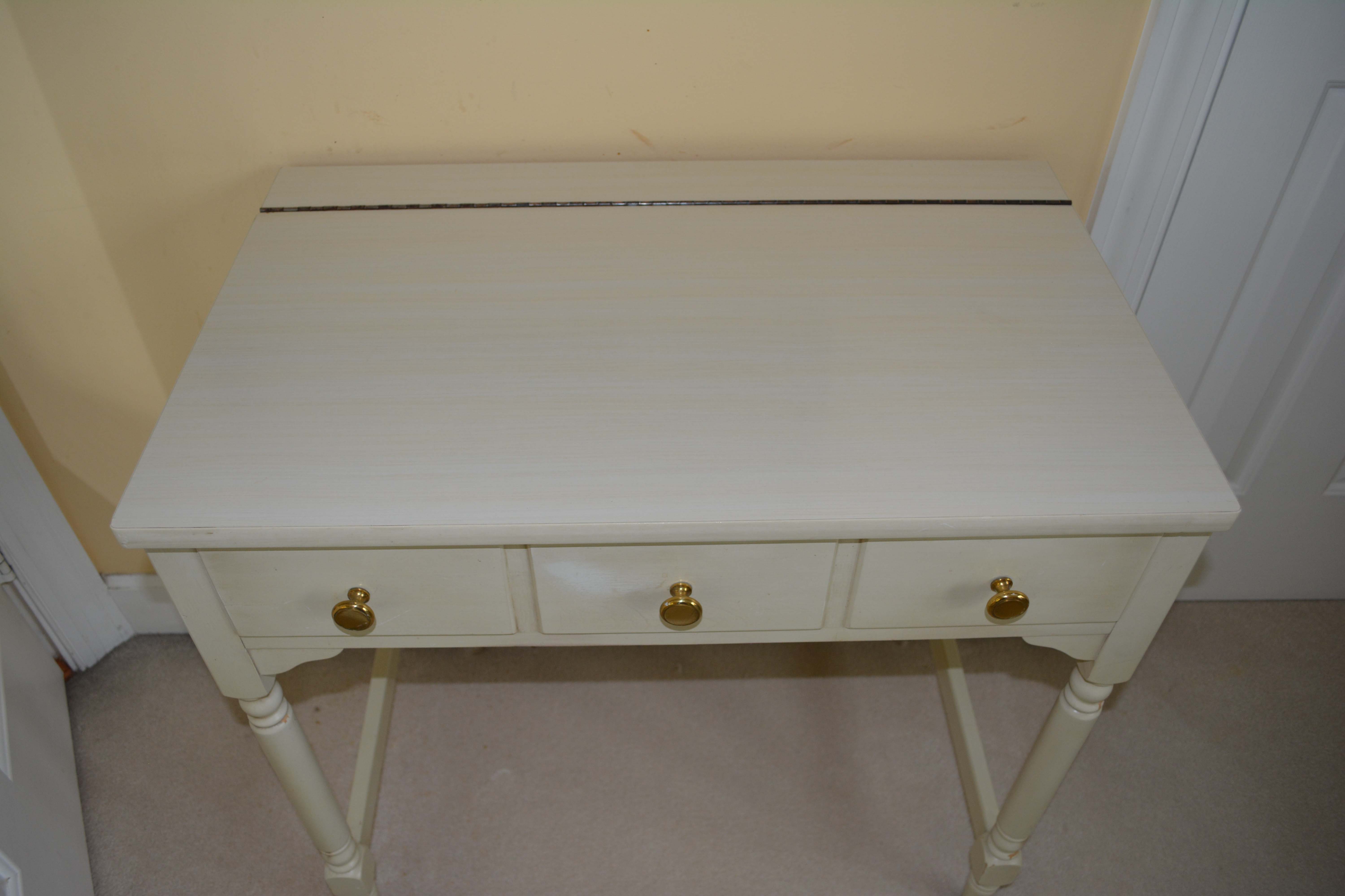 Ethan Allen Vanity Table with Chair