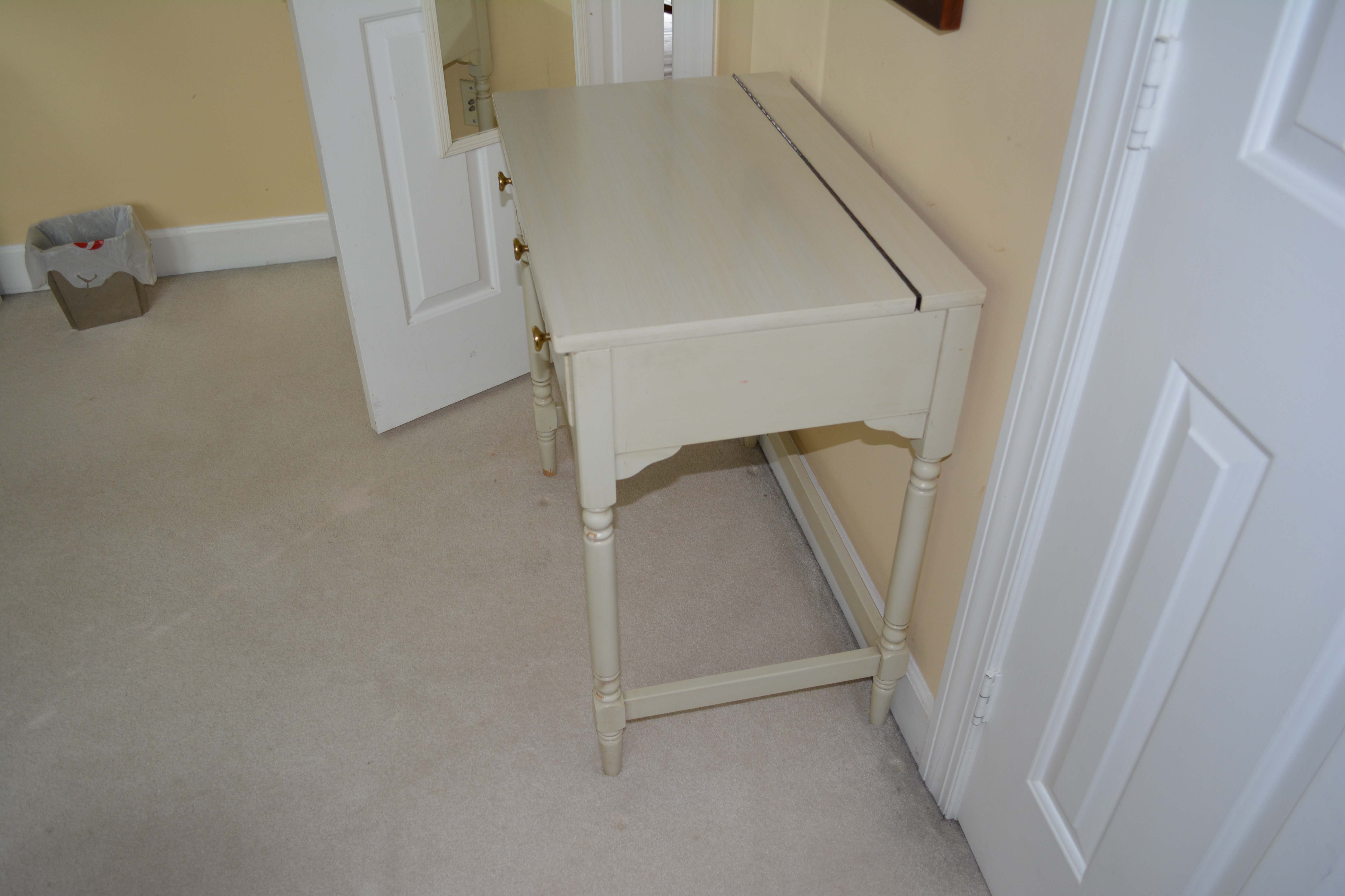 Ethan Allen Vanity Table with Chair