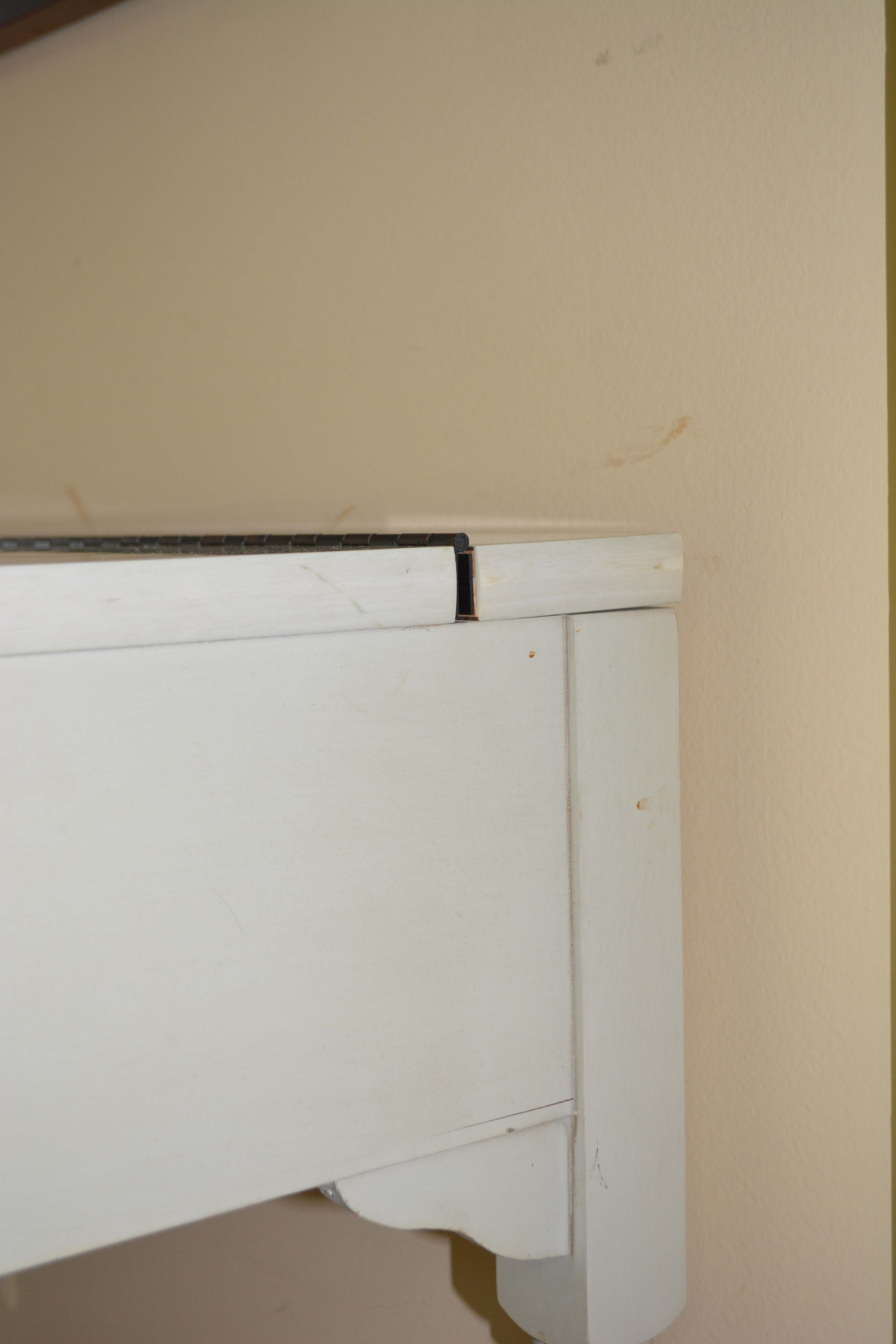 Ethan Allen Vanity Table with Chair