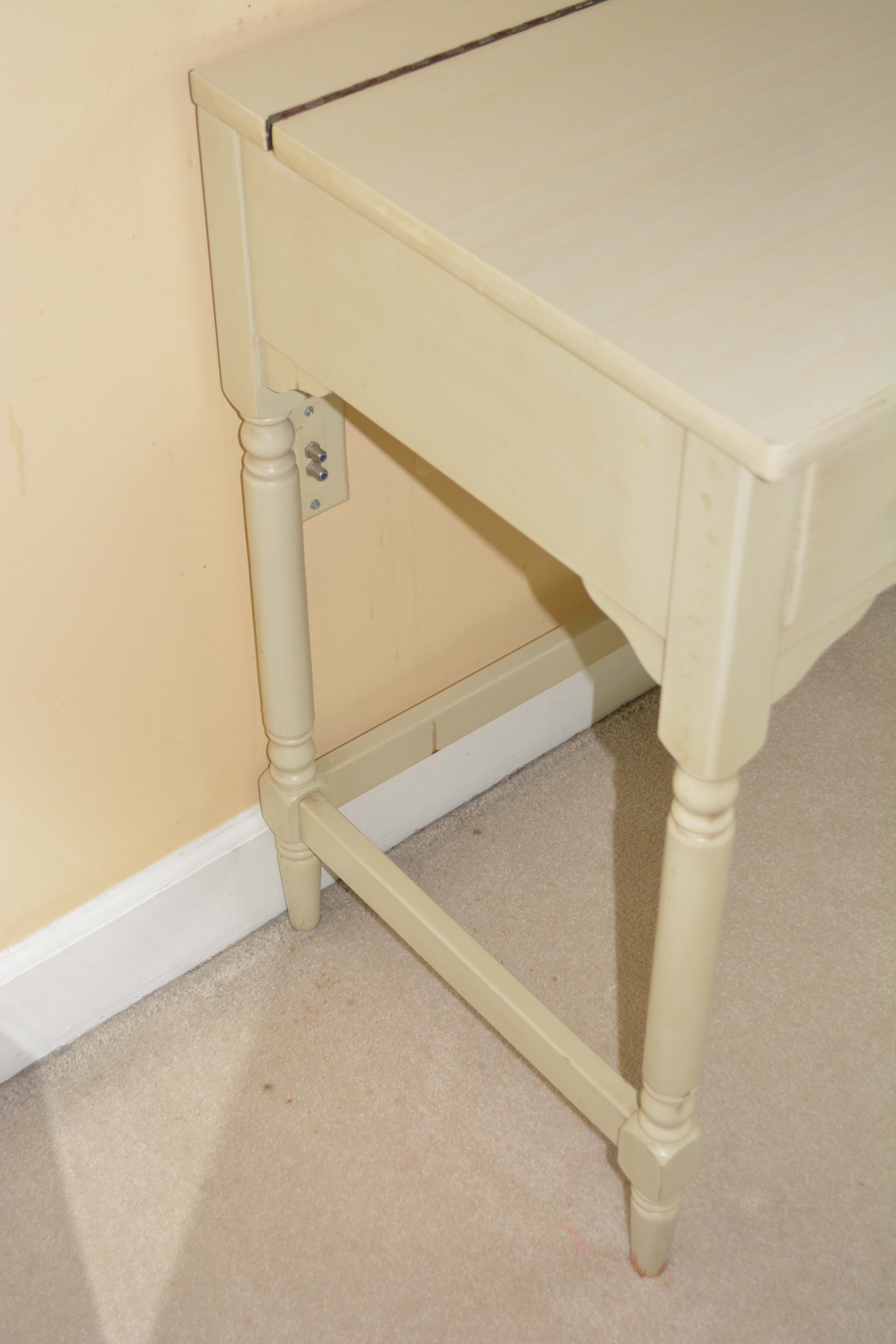 Ethan Allen Vanity Table with Chair