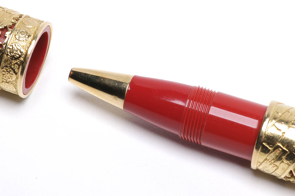 Omas 3,000th Anniversary of Jerusalem Pattern 18kt Gold Pen