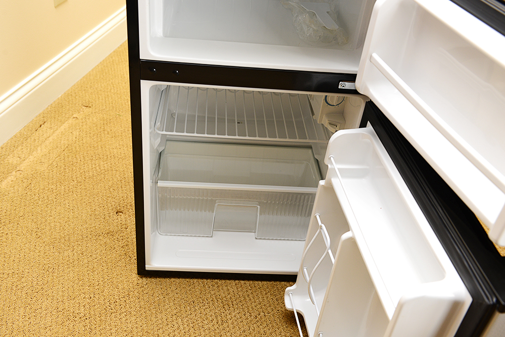 Kenmore Mini Top-Freezer Refrigerator