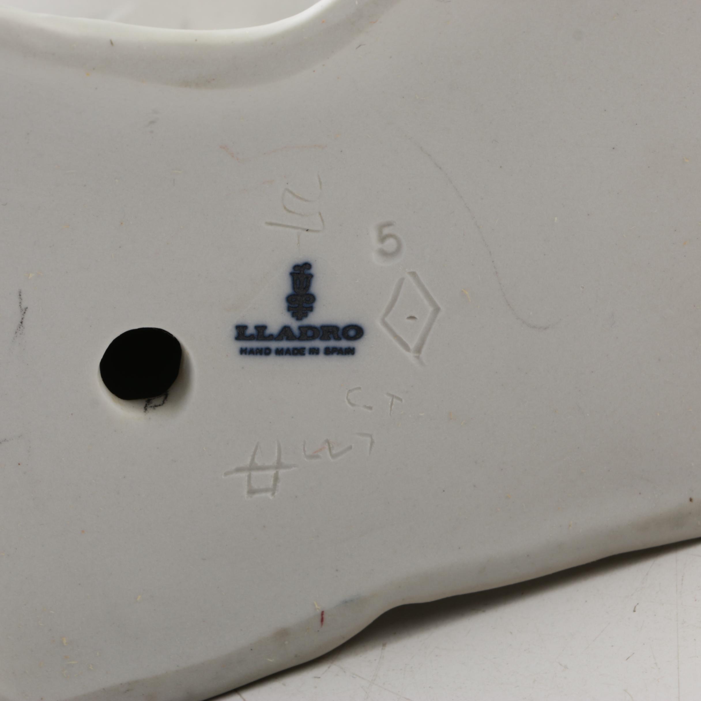 Lladró Cow with Suckling Pig Figurine