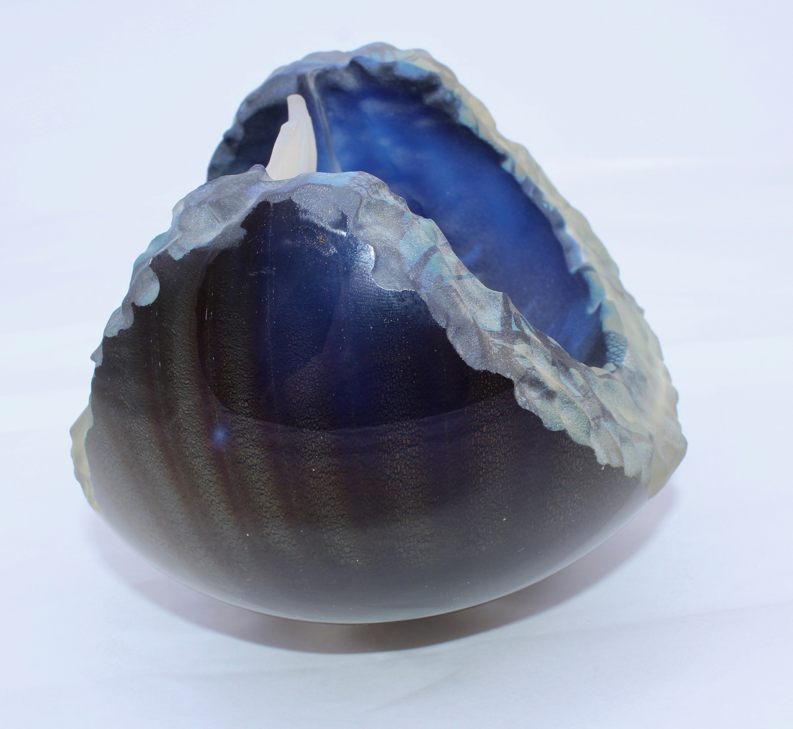 Robert W. Stephan Signed Art Glass Sculpture