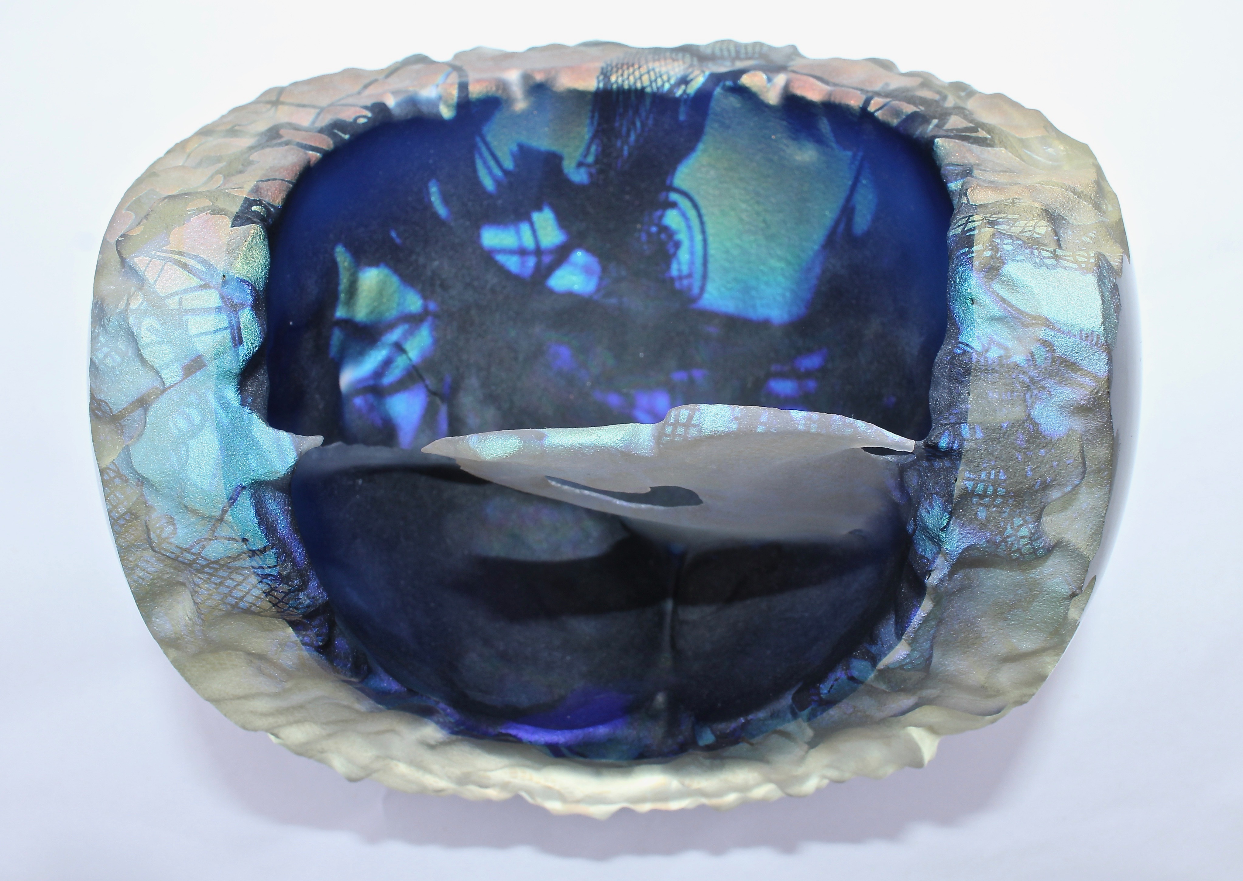 Robert W. Stephan Signed Art Glass Sculpture