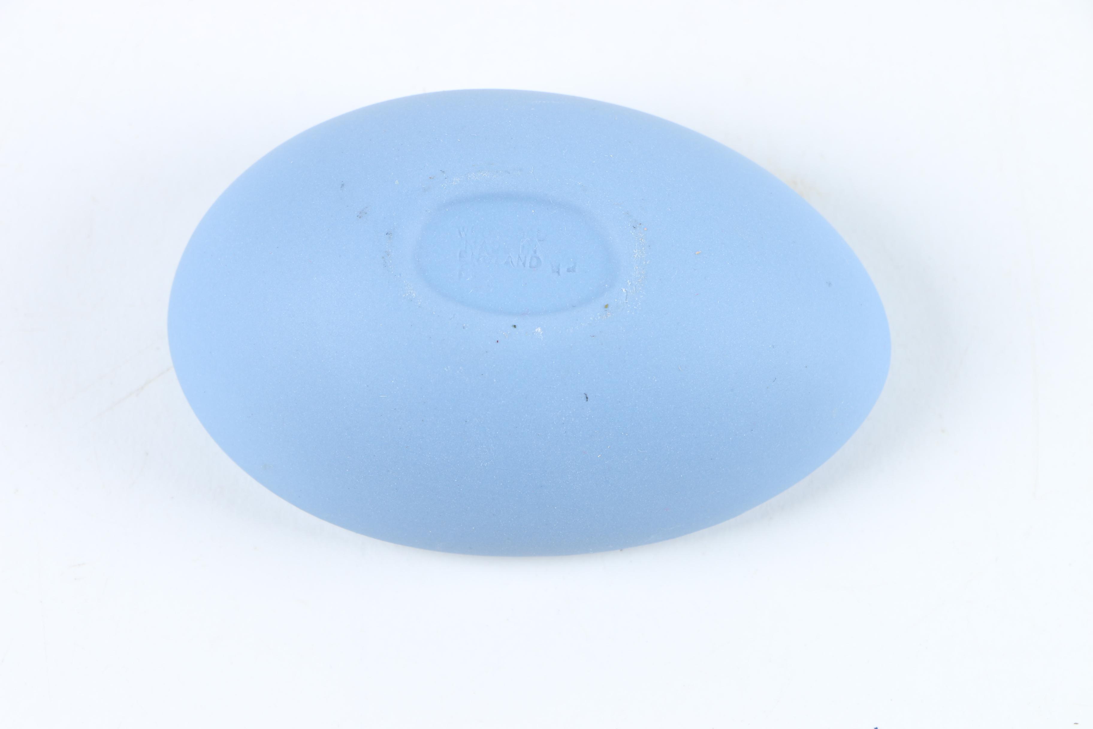 Wedgwood Porcelain Vase and Decor