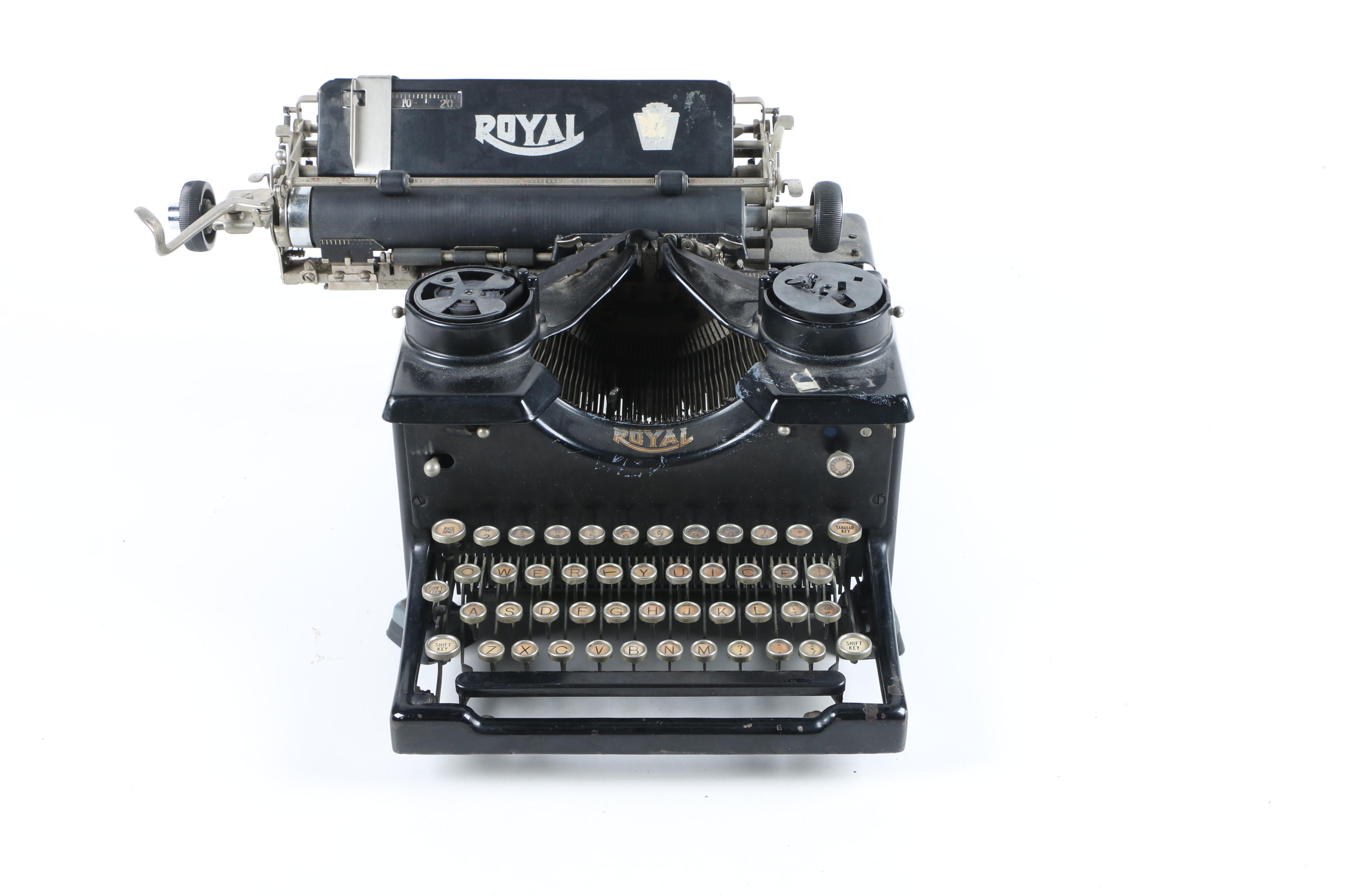 Vintage Royal 10 Typewriter