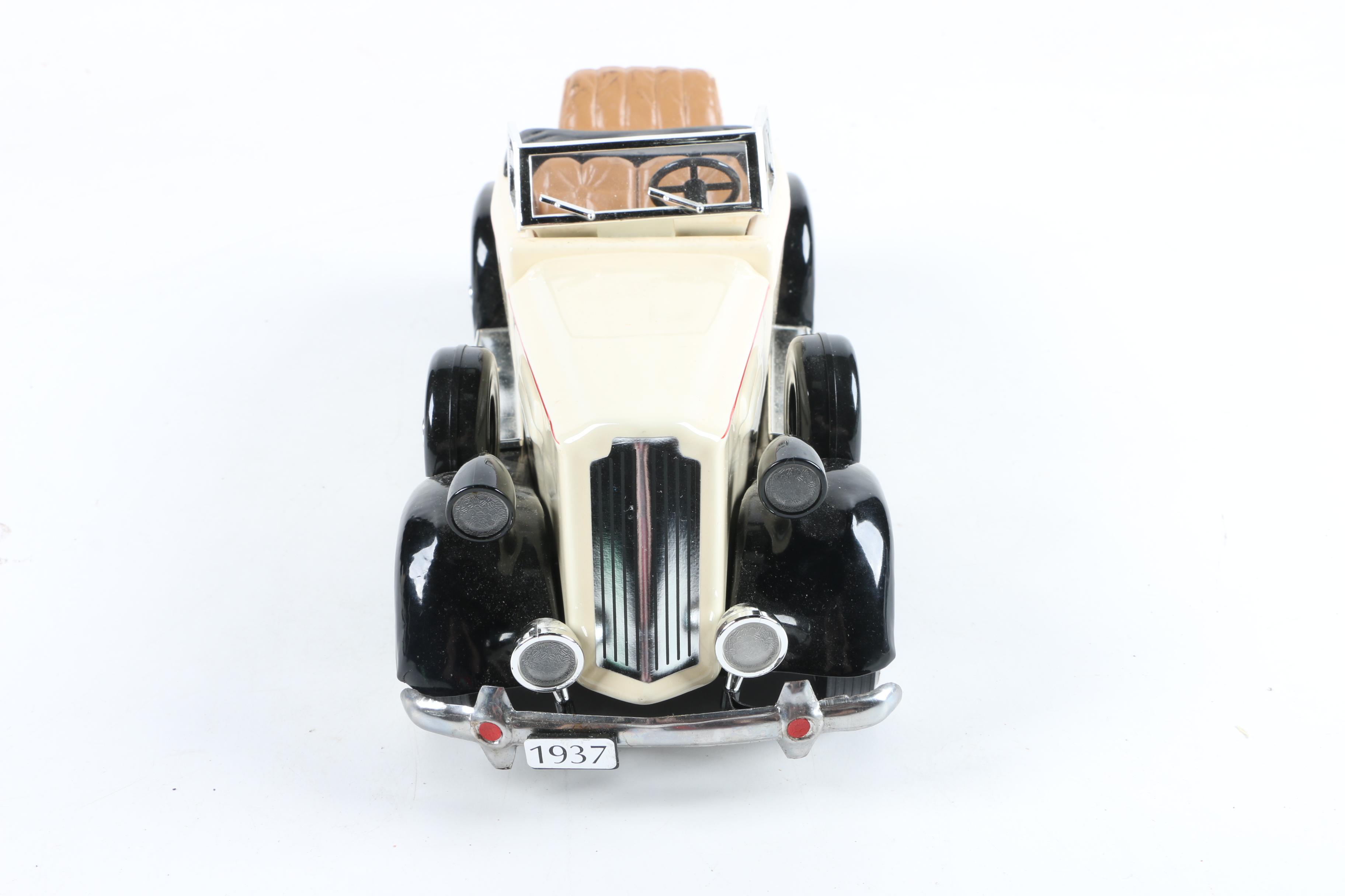 1980 Charles A. Wittwer For Aristo-Craft Vintage Automobile Ceramic Decanter