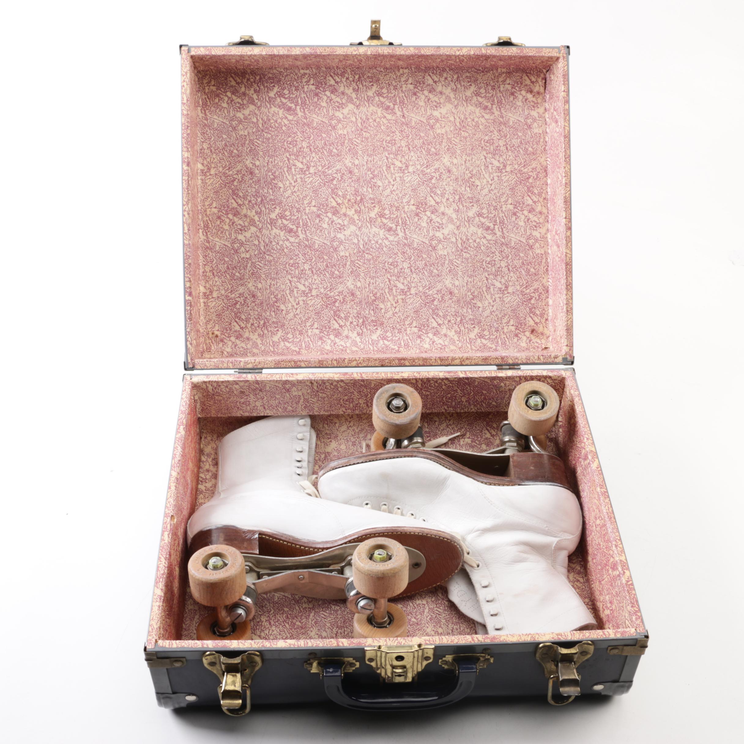 Vintage Chicago Women's Roller Skates with Case