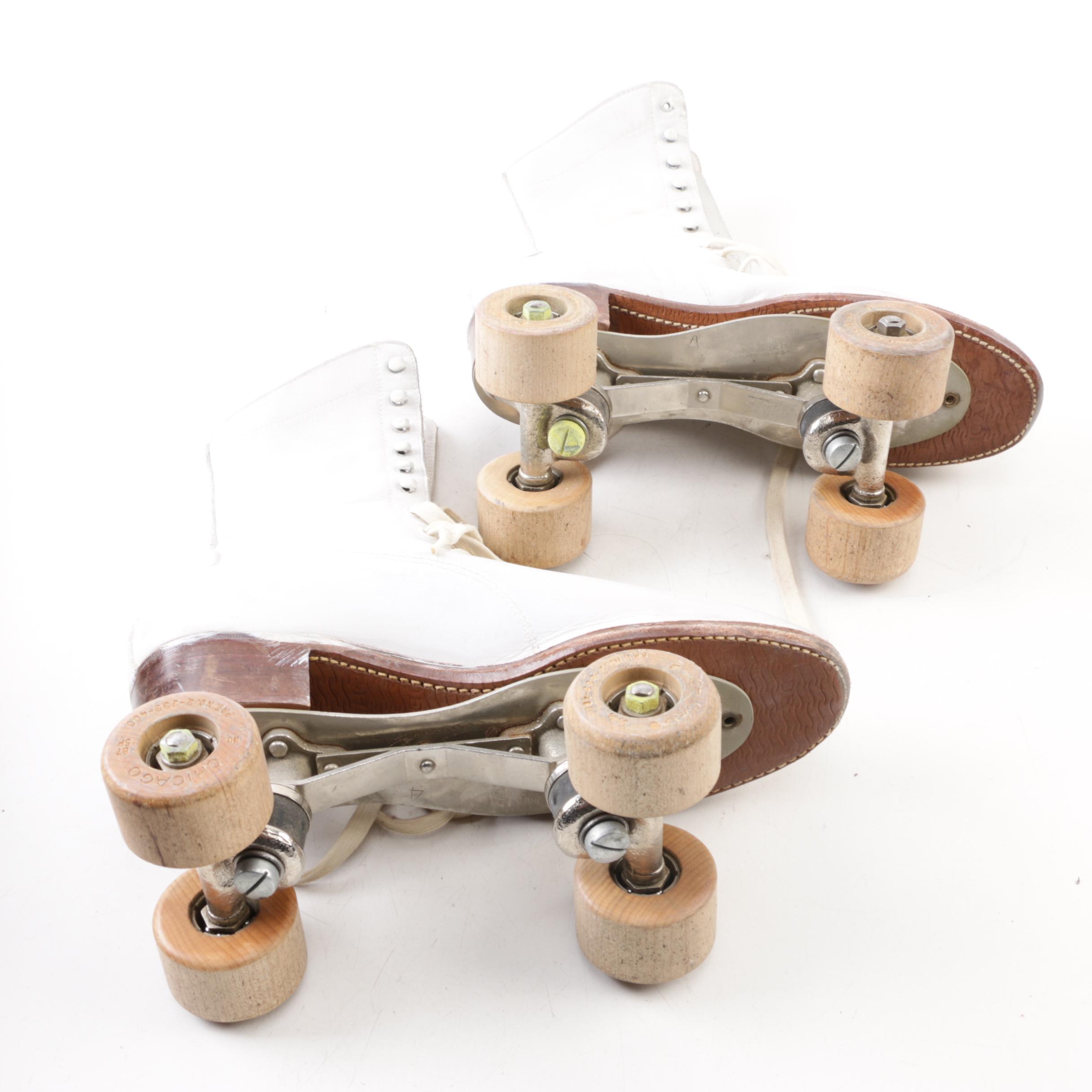 Vintage Chicago Women's Roller Skates with Case