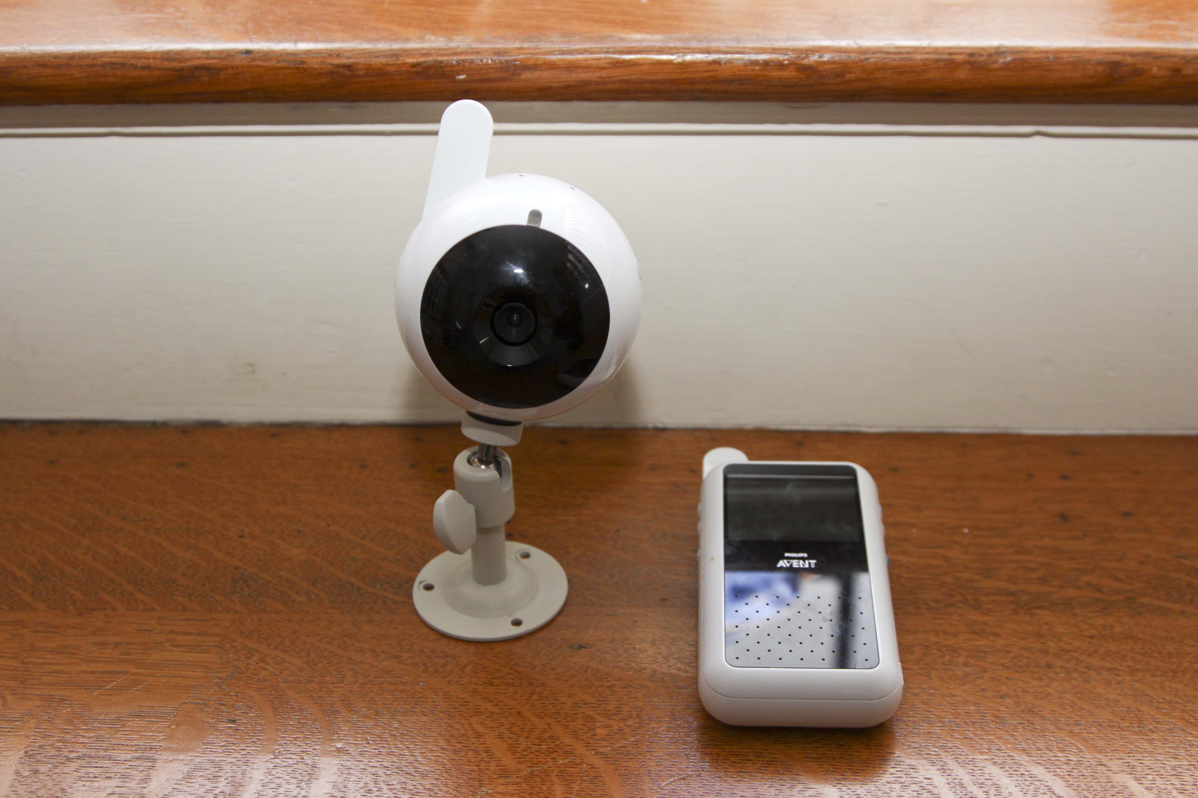 Kelty Kids Corner Child Carrier and Avent Monitor