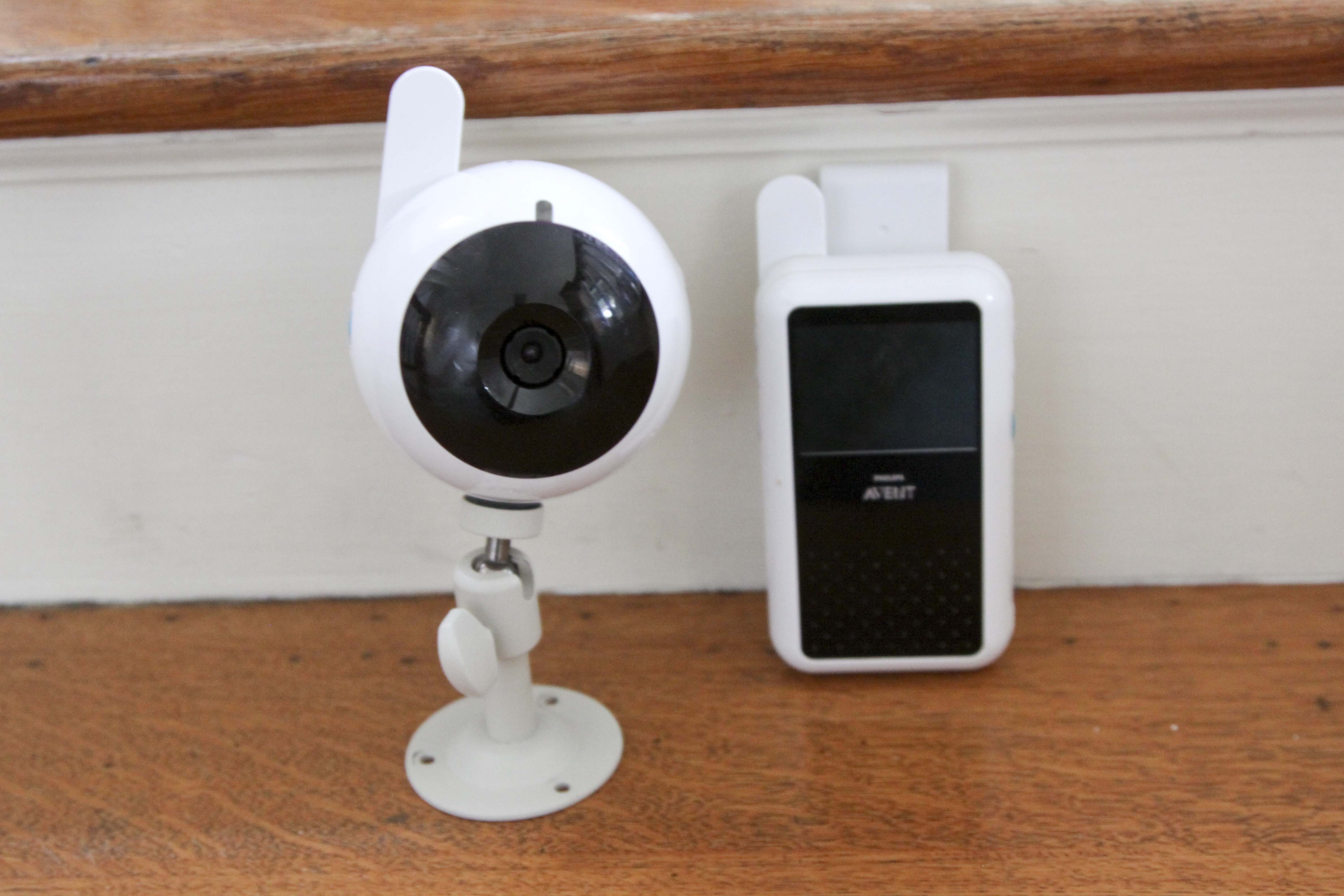 Kelty Kids Corner Child Carrier and Avent Monitor