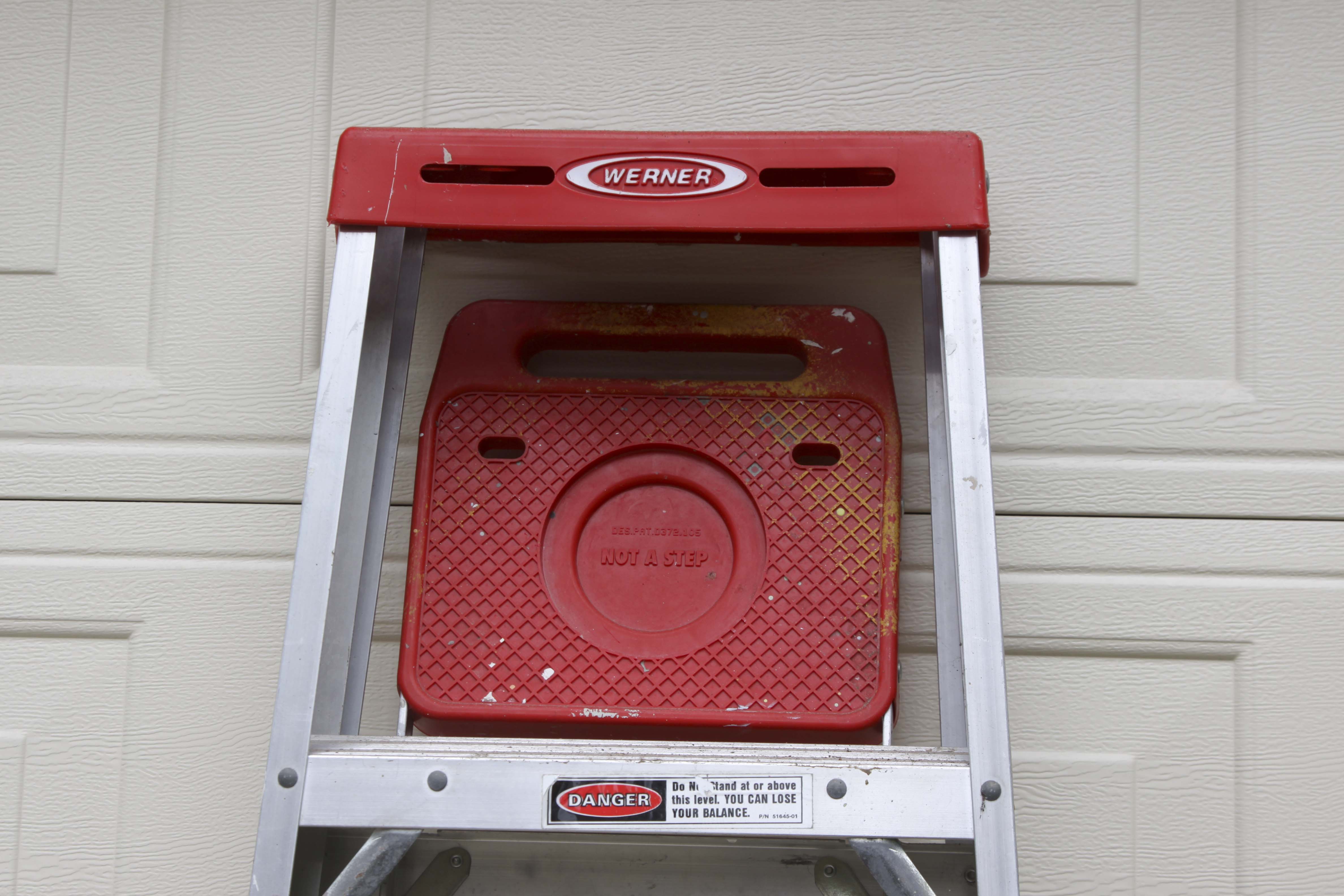 Pairing of Werner Six Foot Ladders